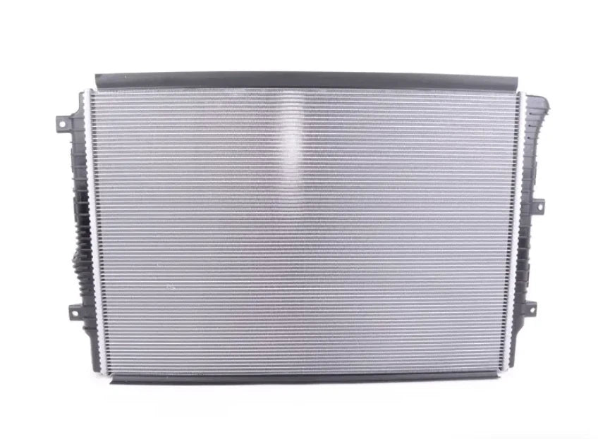 NEW AUDI RS5 8T3 ENGINE COOLING RADIATOR 8K0121251AM ORIGINAL