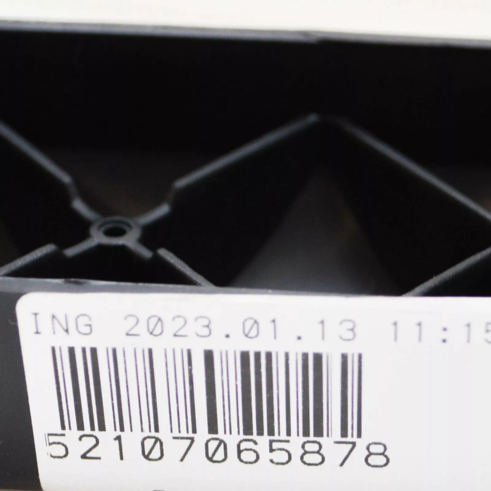 NEW BMW E60 INTERIOR SEAT BACKREST REAR COVER STRIP 7065878 52107065878 ORIGINAL