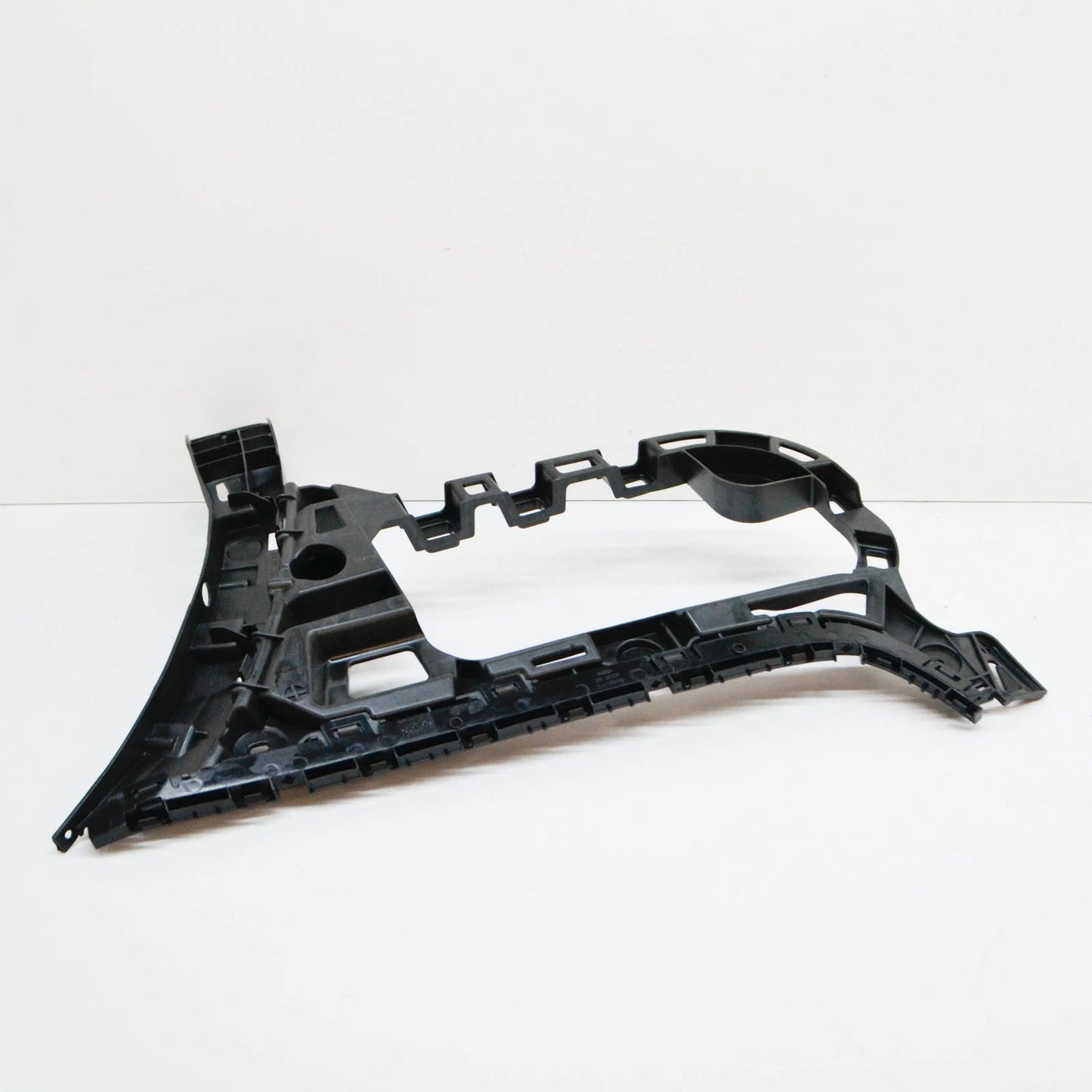 NEW VW PASSAT CC 357 REAR BUMPER RIGHT SIDE SUPPORT BRACKET 3C8807376B