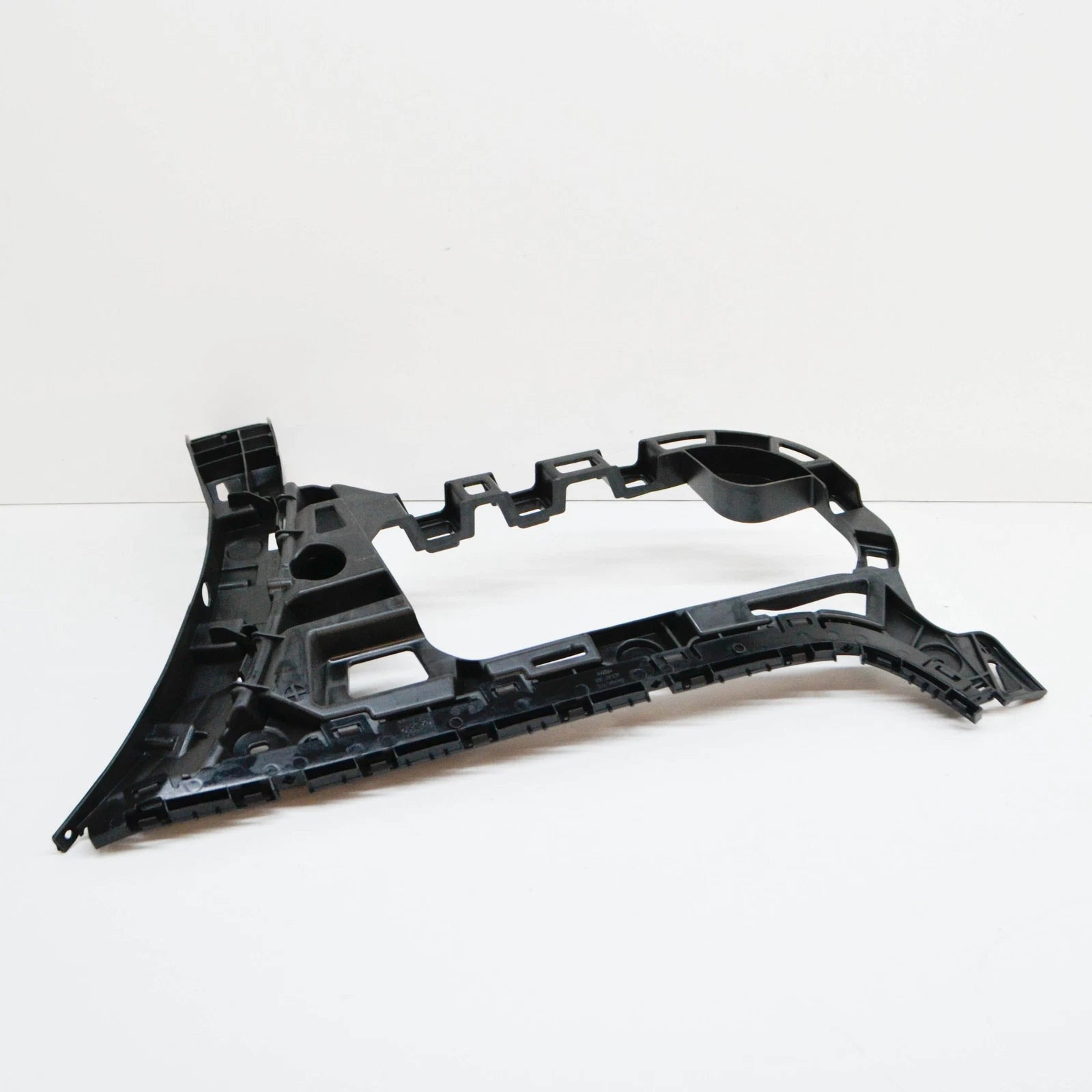 NEW VW PASSAT CC 357 REAR BUMPER RIGHT SIDE SUPPORT BRACKET 3C8807376B