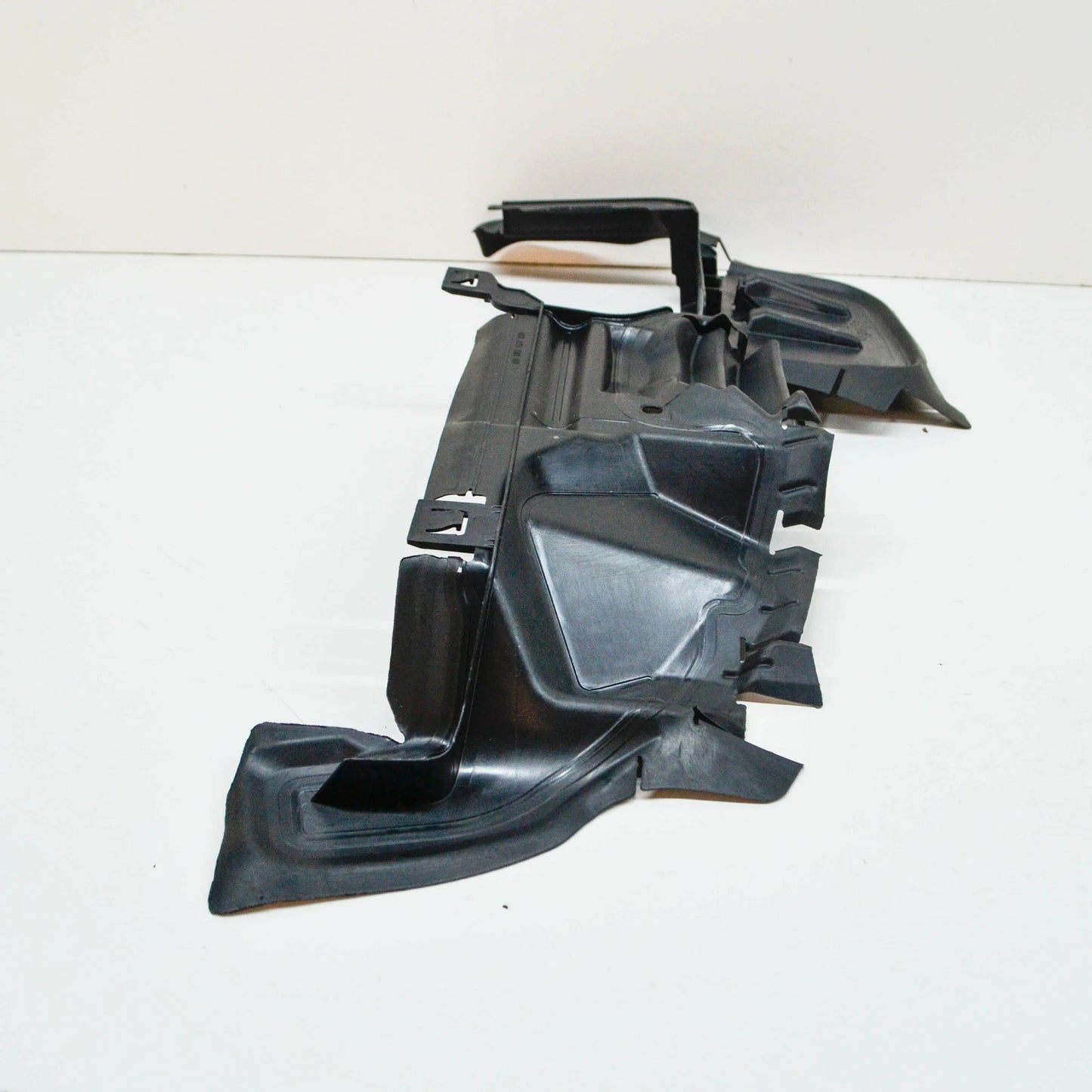 NEW AUDI A6 S6 C8 RADIATOR LEFT SIDE WIND DEFLECTOR 4K0121283BD ORIGINAL