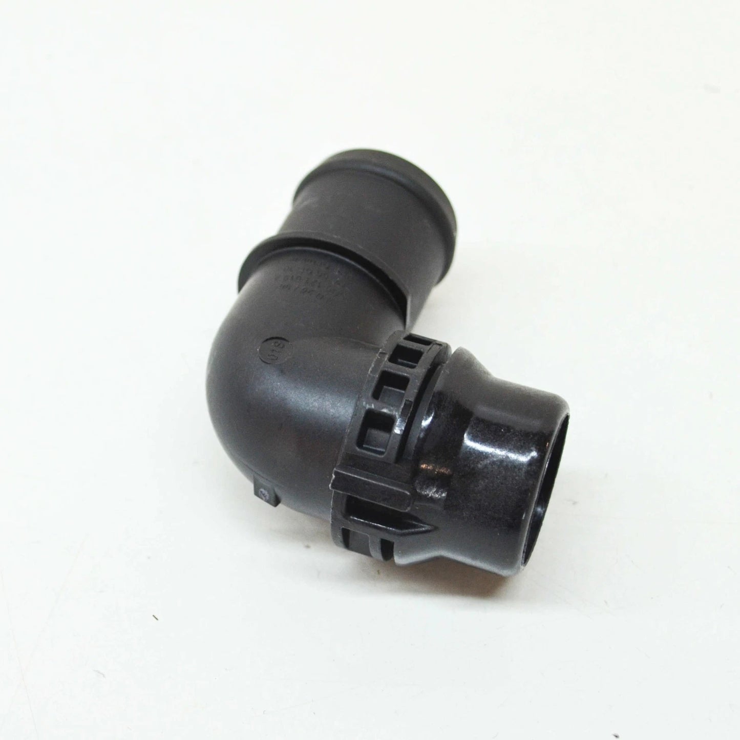 NEW AUDI A3 8V COOLING SYSTEM QUICK ACTING COUPLING 5Q0121619A ORIGINAL