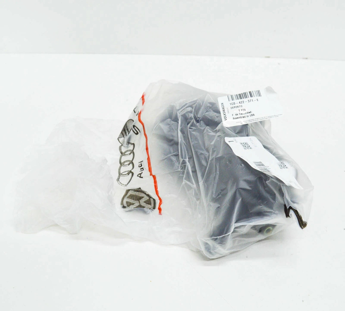 NEW VW BEETLE CONVERTIBLE 1C1 1C9 1Y7 9C1 9G1 OIL CONTAINER 1C0422371E