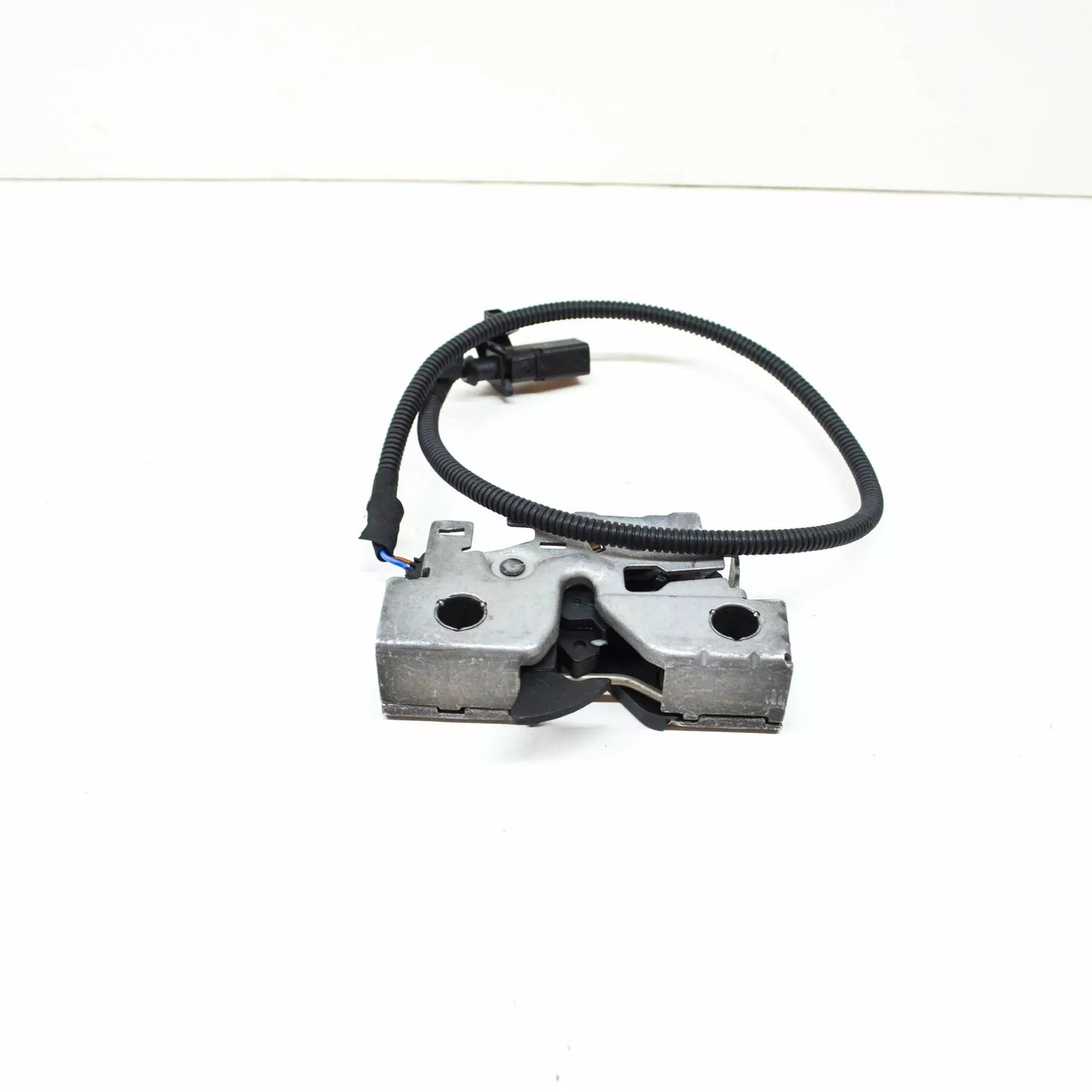 NEW VOLKSWAGEN ID.4 FRONT BONNET HOOD LOCK 11B823509A