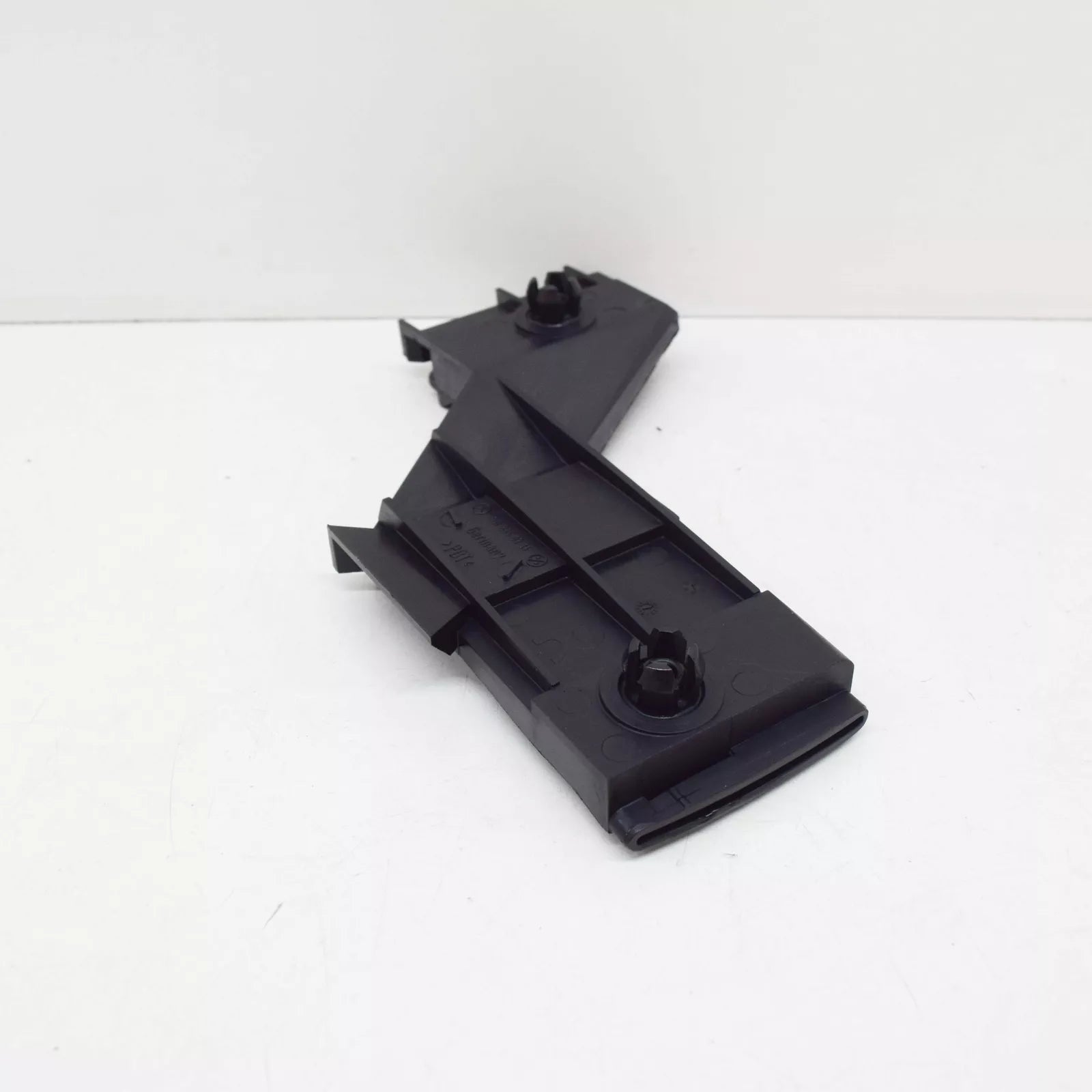 NEW MERCEDES-BENZ SPRINTER 903 REAR BUMPER RIGHT BRACKET A9018800414 ORIGINAL