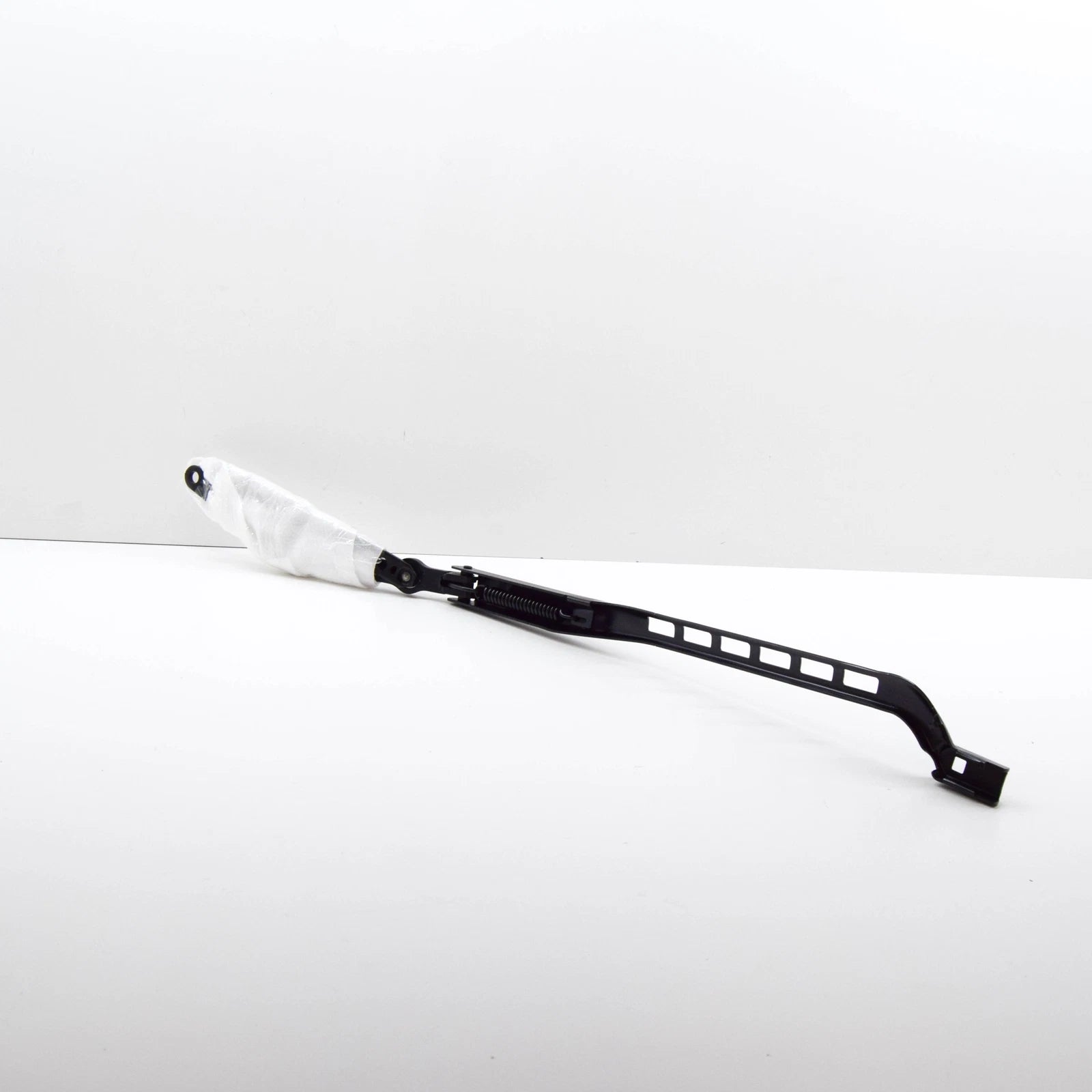 NEW MERCEDES-BENZ ML W166 FRONT RIGHT WIPER ARM RHD A1668201044 ORIGINAL