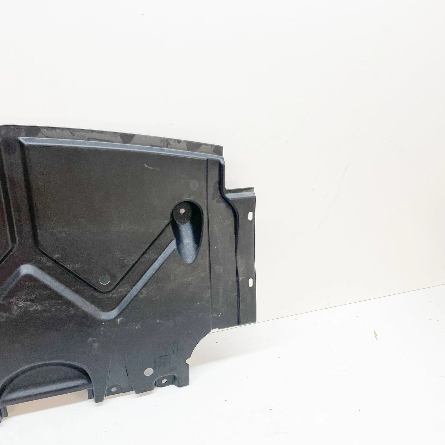 NEW MERCEDES BENZ R W251 ENGINE FRONT SPLASH SHIELD A2515240130 ORIGINAL