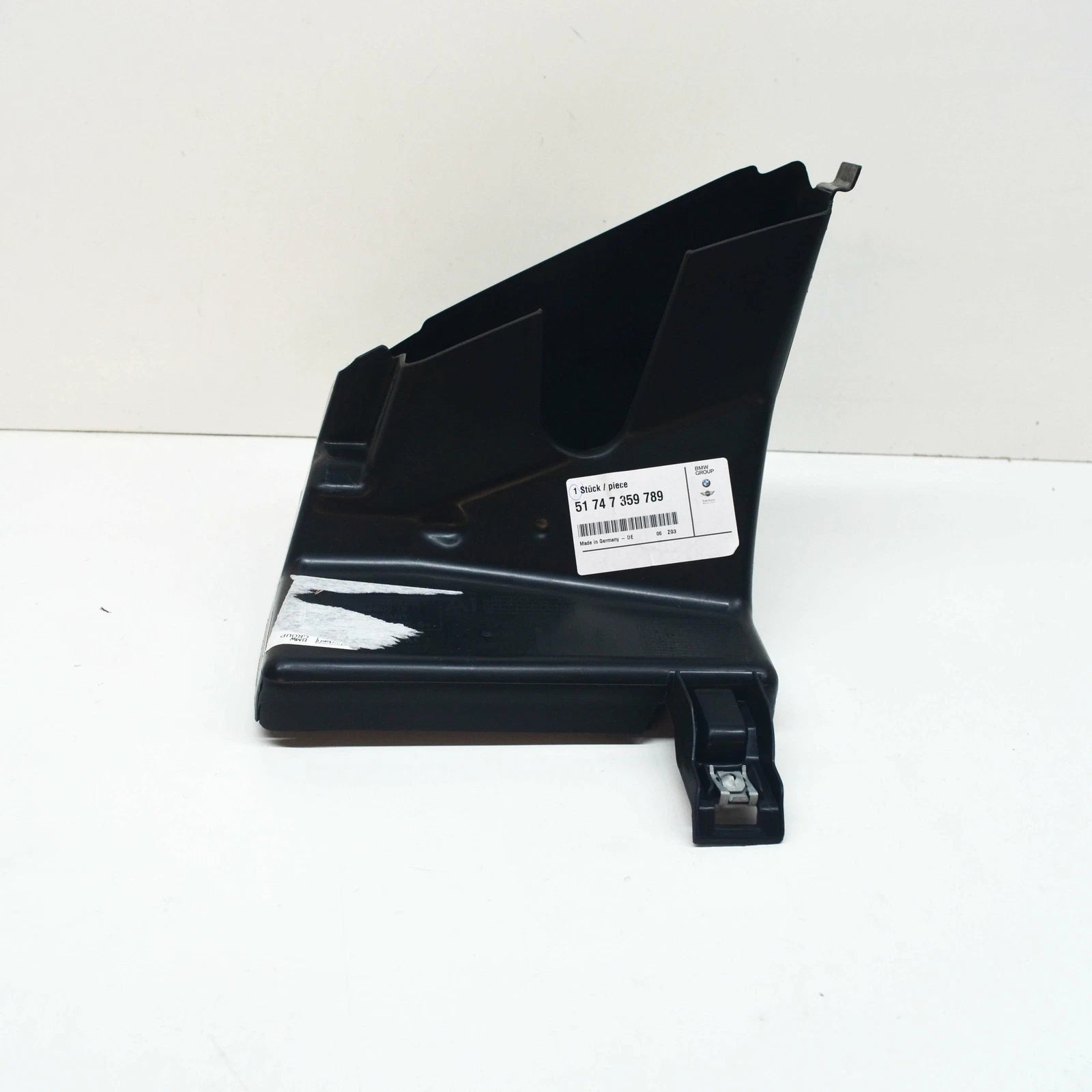 NEW BMW 7 G11 G12 LEFT EXTERIOR RADIATOR AIR DUCT 51747359789 ORIGINAL