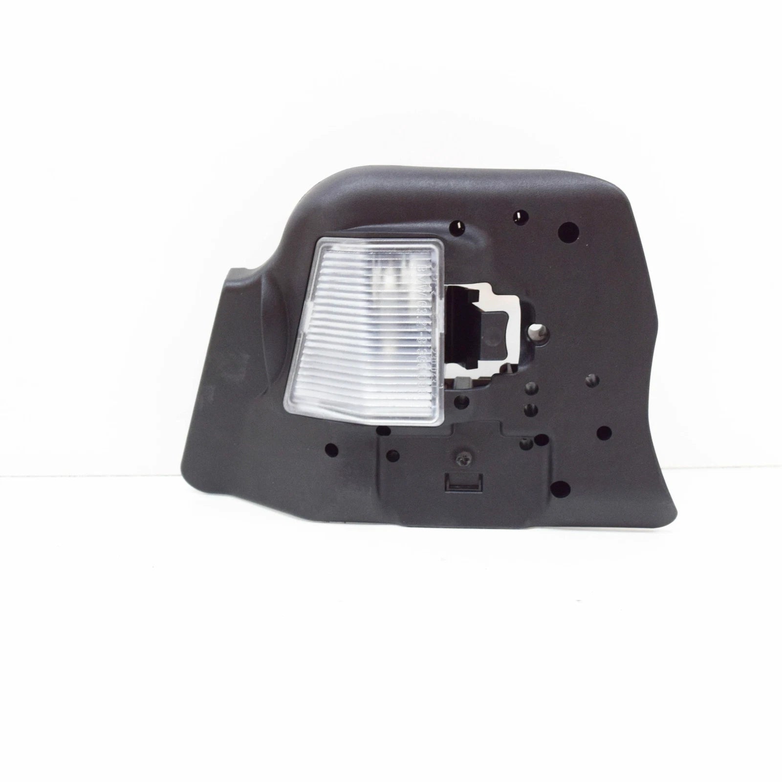 NEW BMW 3 E46 LEFT TAIL LIGHT BULB SOCKET 63218383827 8383827