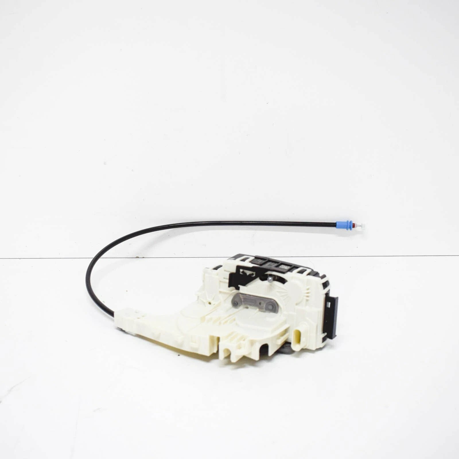 NEW MERCEDES-BENZ SPRINTER 906 FRONT RIGHT DOOR LOCK LHD A9067202035