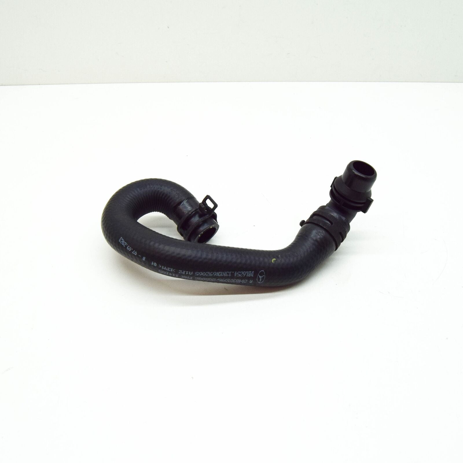 NEW MERCEDES-BENZ E CABRIO A207 ENGINE WATER COOLANT HOSE A2048301096 ORIGINAL