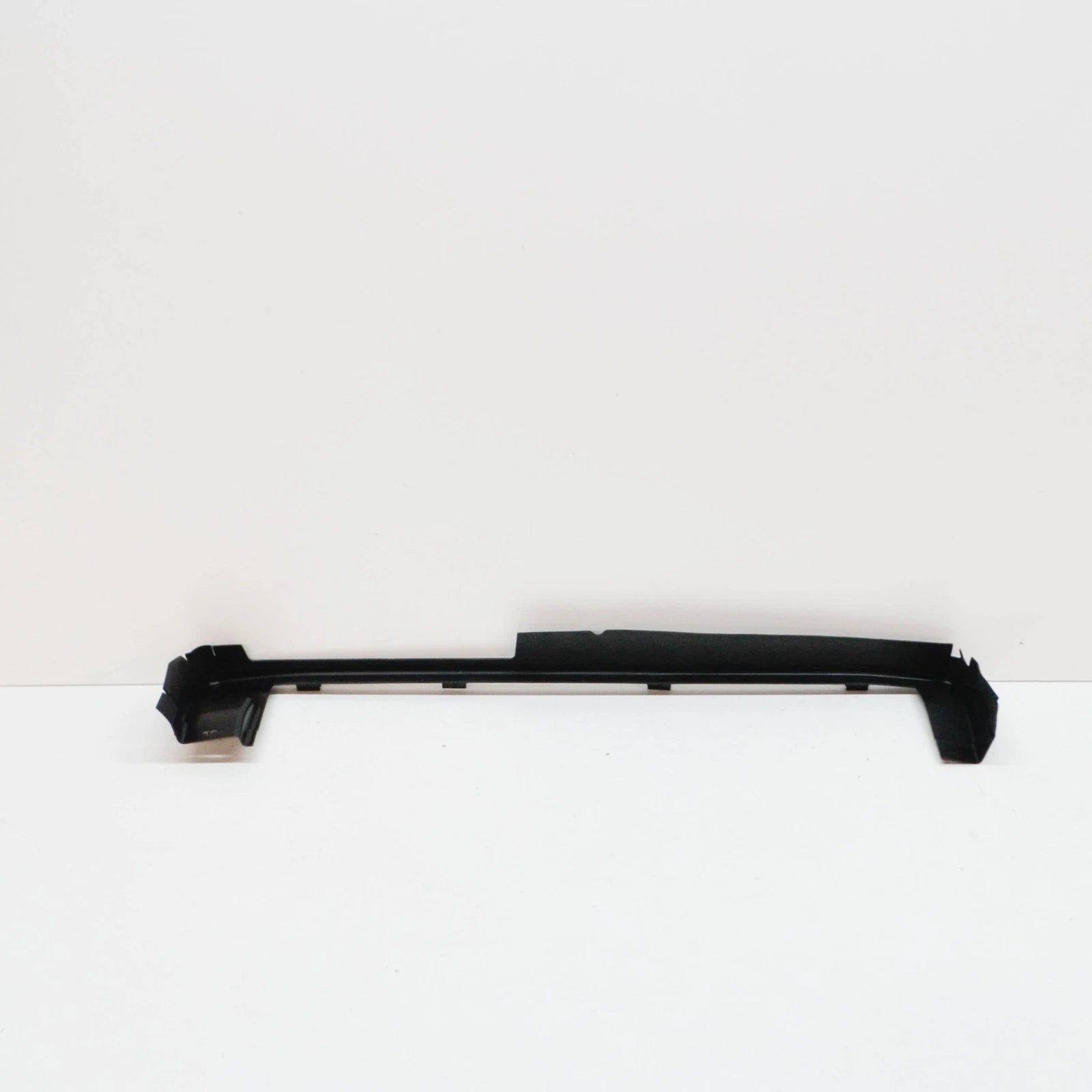 NEW AUDI Q3 F3 RADIATOR UPPER AIR GUIDE 83A121285H