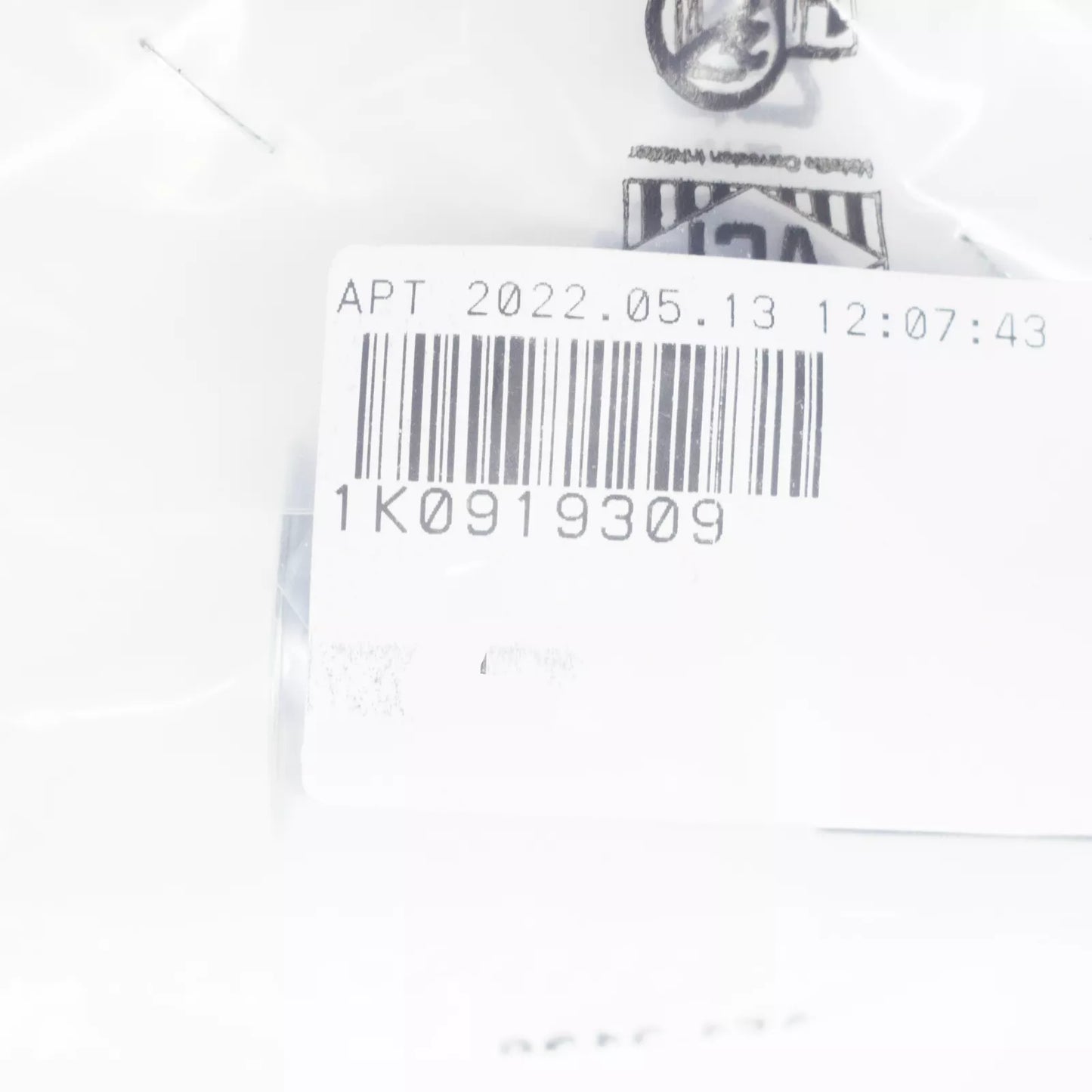 NEW VOLKSWAGEN AMAROK CENTRE CONSOLE POWER OUTLET TRIM SOCKET 1K0919309 ORIGINAL