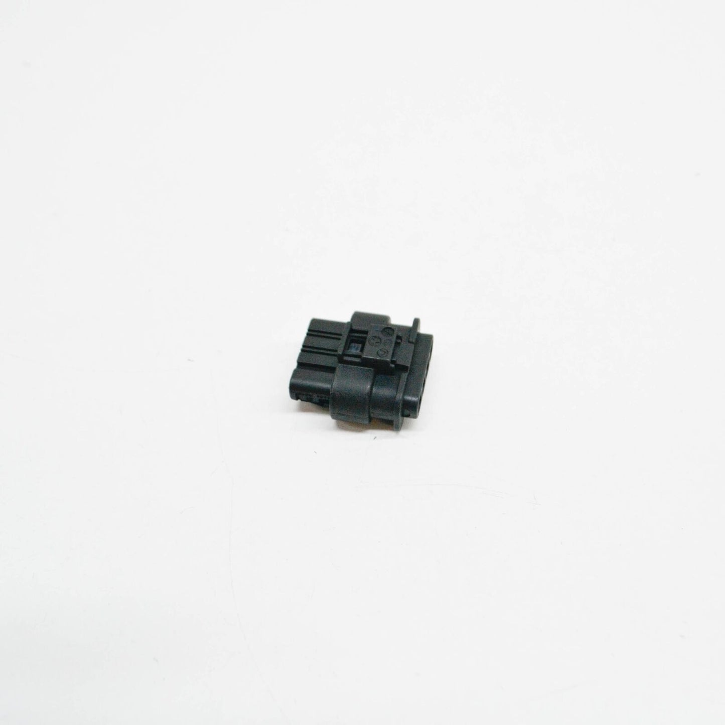 NEW MERCEDES-BENZ CLA C117 WIPER MOTOR SOCKET HOUSING A052545332664 ORIGINAL