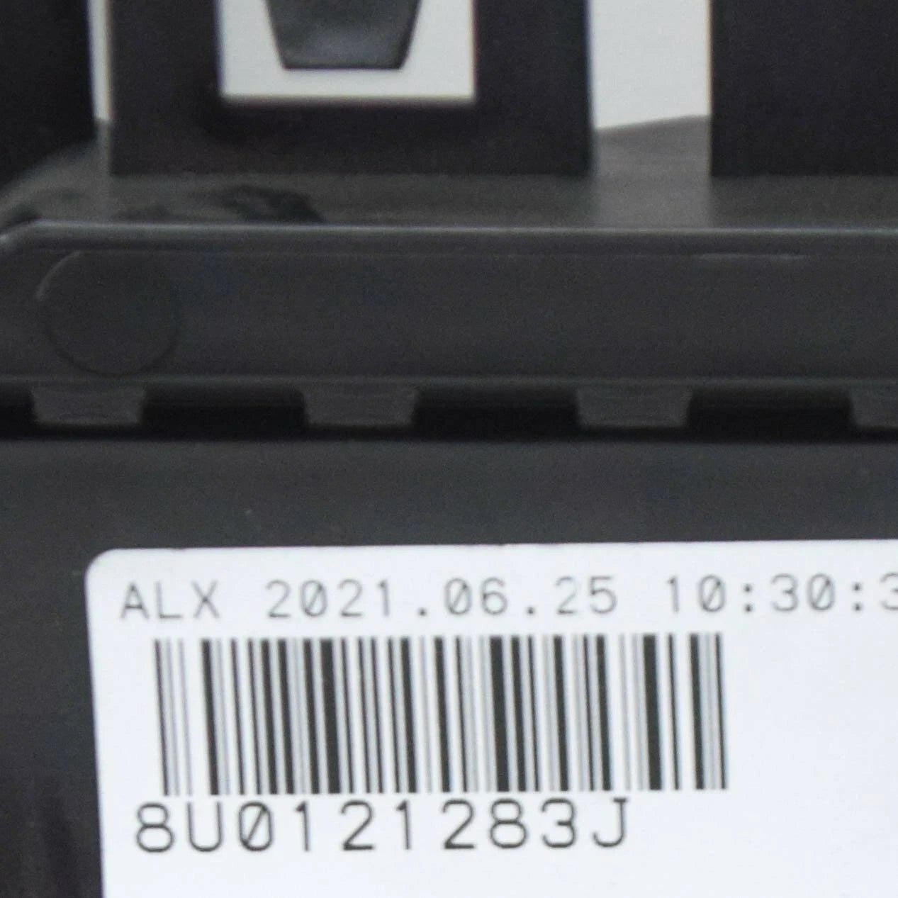 NEW AUDI Q3 8U FRONT LEFT RADIATOR SUPPORT BAFFLE 8U0121283J ORIGINAL