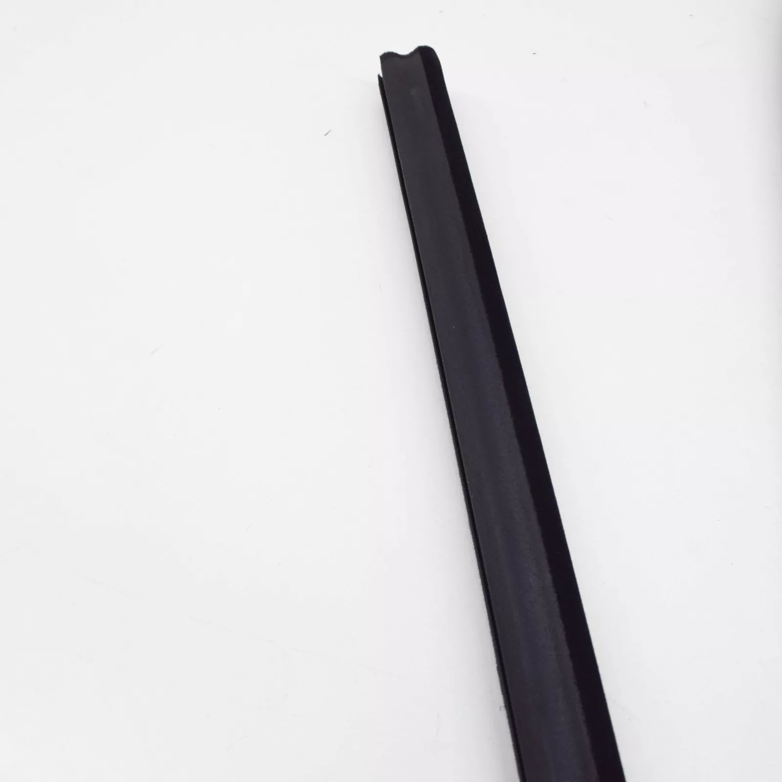 NEW BMW 3 E30 CONVERTIBLE TOP RUBBER SEAL 54318100908 8100908 ORIGINAL