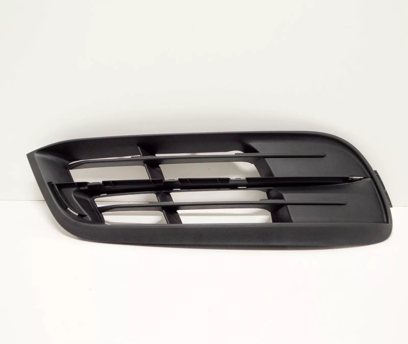 NEW BMW 5 F10 FRONT BUMPER RIGHT AIR INTAKE GRILLE 51117331728 2015 ORIGINAL