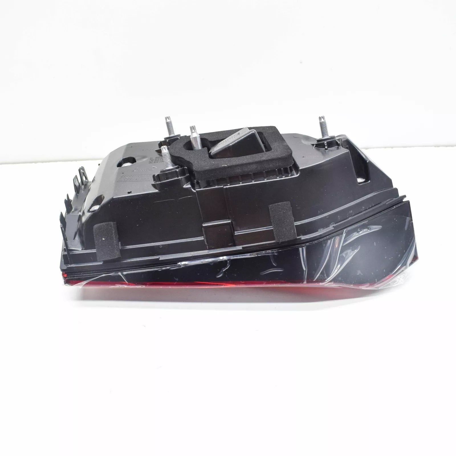 NEW AUDI A5 8W6 REAR RIGHT INNER LED TAILLIGHT 8W6945094AA ORIGINAL