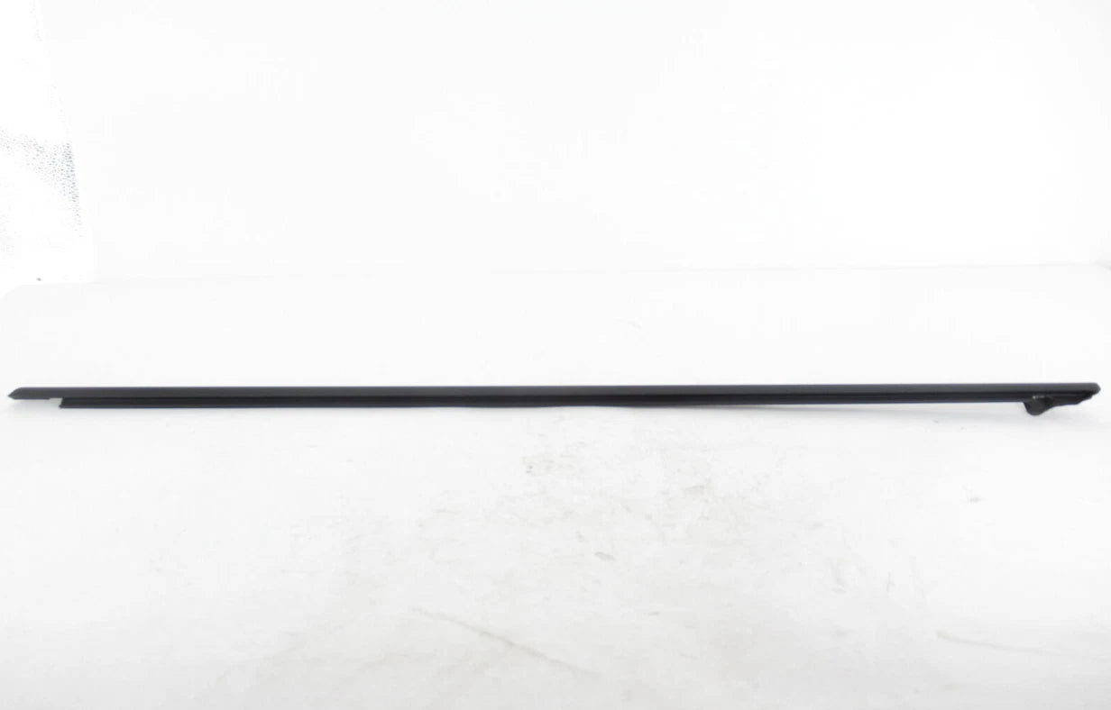 NEW VW JETTA A6 FRONT LEFT DOOR WINDOW APERTURE SEAL OUTER 5C6837477B5AP