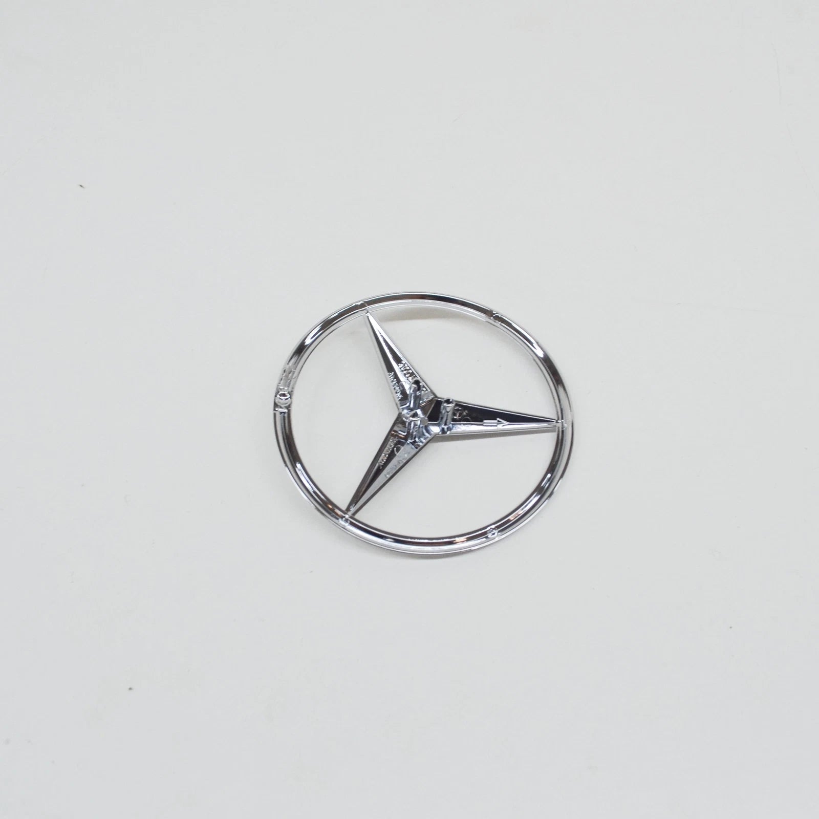 NEW MERCEDES-BENZ ML-CLASS W166 REAR TAILGATE BADGE A1668170016 2014 ORIGINAL