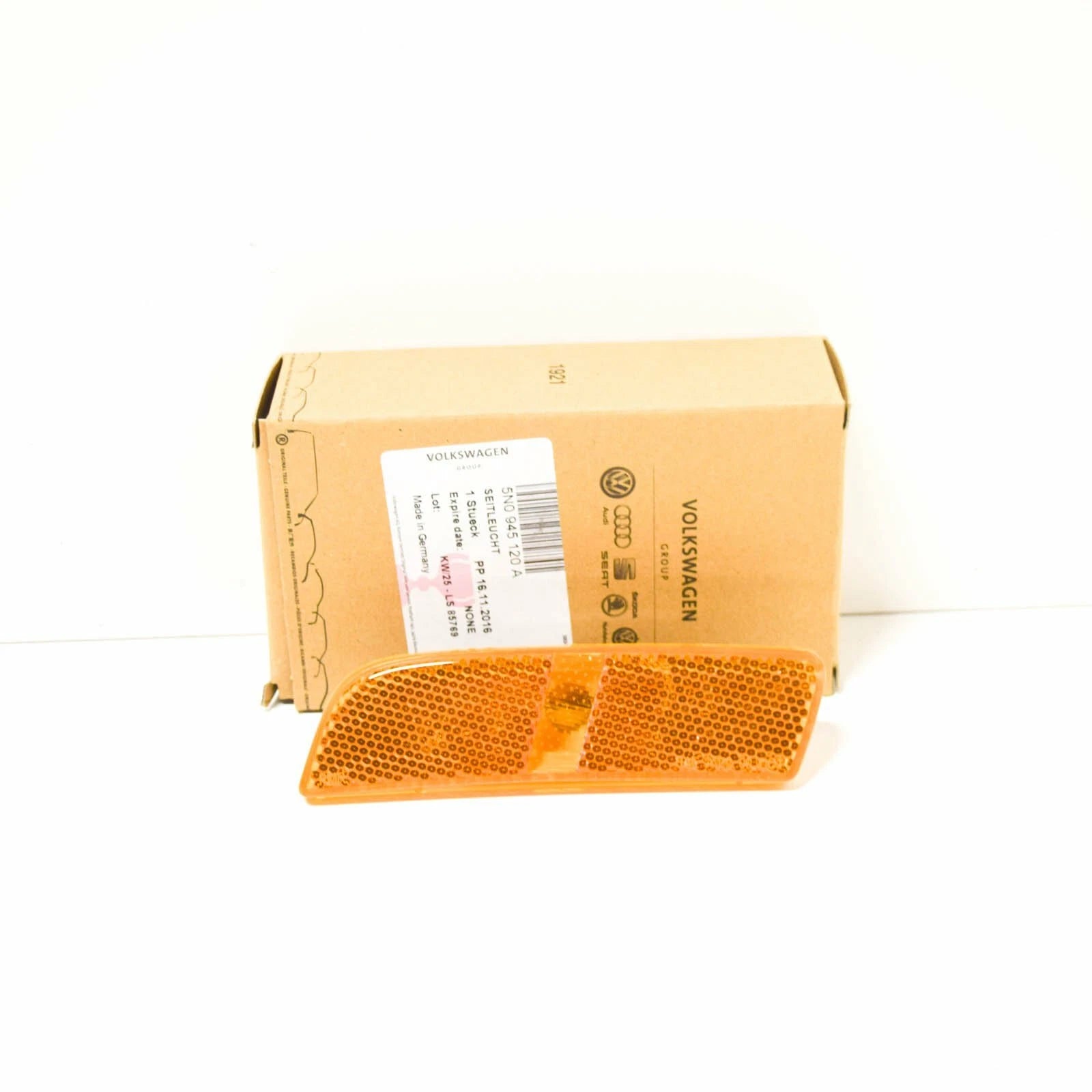 NEW VW TIGUAN MK1 FRONT BUMPER CORNER LIGHT SIDE MARKER RIGHT 5N0945120A