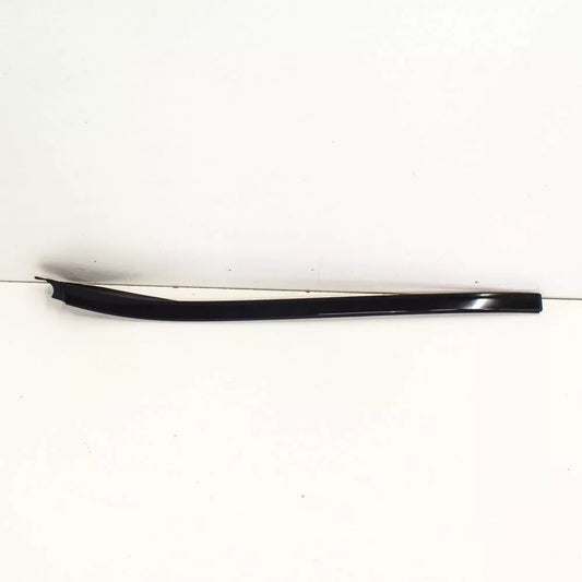 NEW MERCEDES-BENZ GLA WINDSHIELD LEFT SIDE WATER DEFLECTOR X156 A1566901700