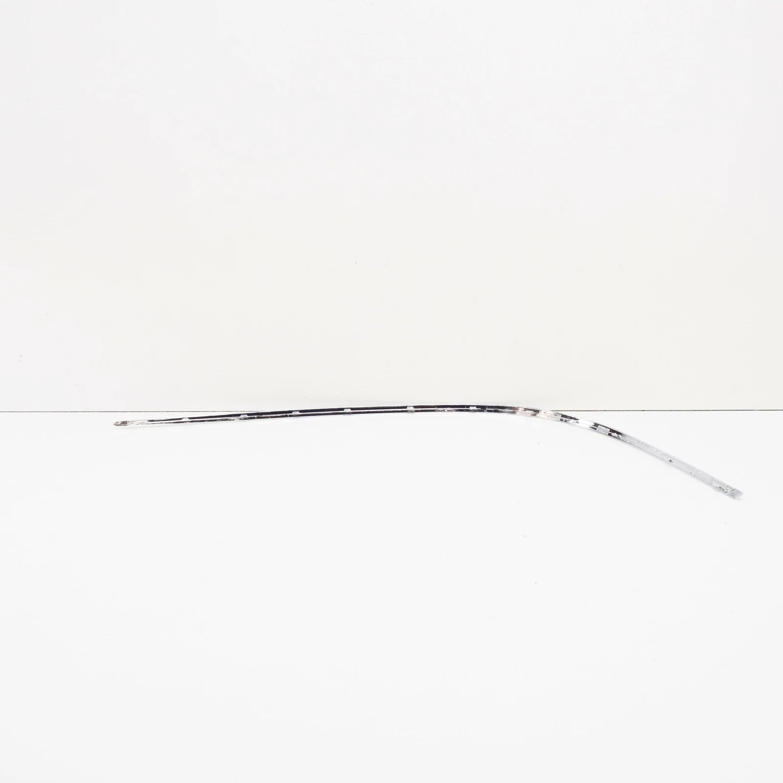 NEW MB CLK C209 AMG REAR BUMPER LEFT CHROME TRIM A2098850521 ORIGINAL