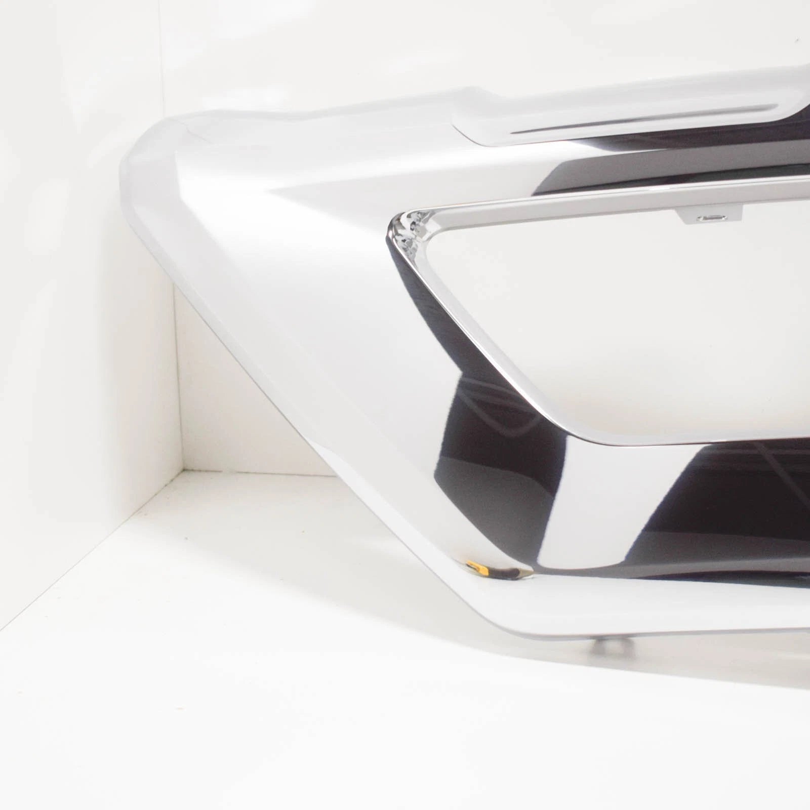 NEW MB GLK-CLASS X204 FRONT BUMPER LOWER GRILLE CHROME TRIM A2048852722 ORIGINAL