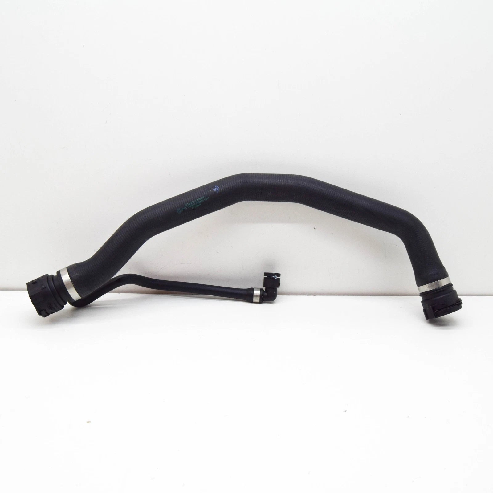 NEW BMW E65 E66 SEDAN RADIATOR COOLING SYSTEM WATER HOSE 2249459 17122249459