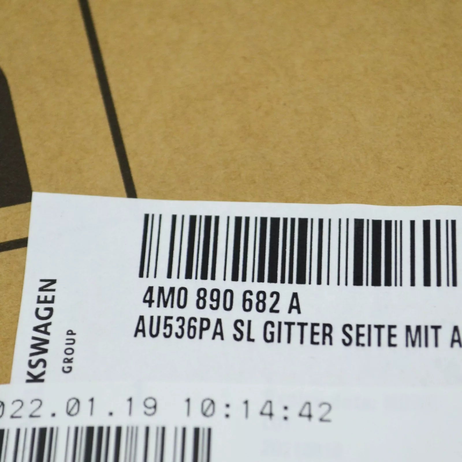 NEW AUDI SQ7 4M FRONT BUMPER RIGHT OUTER GRILLE 4M0890682A