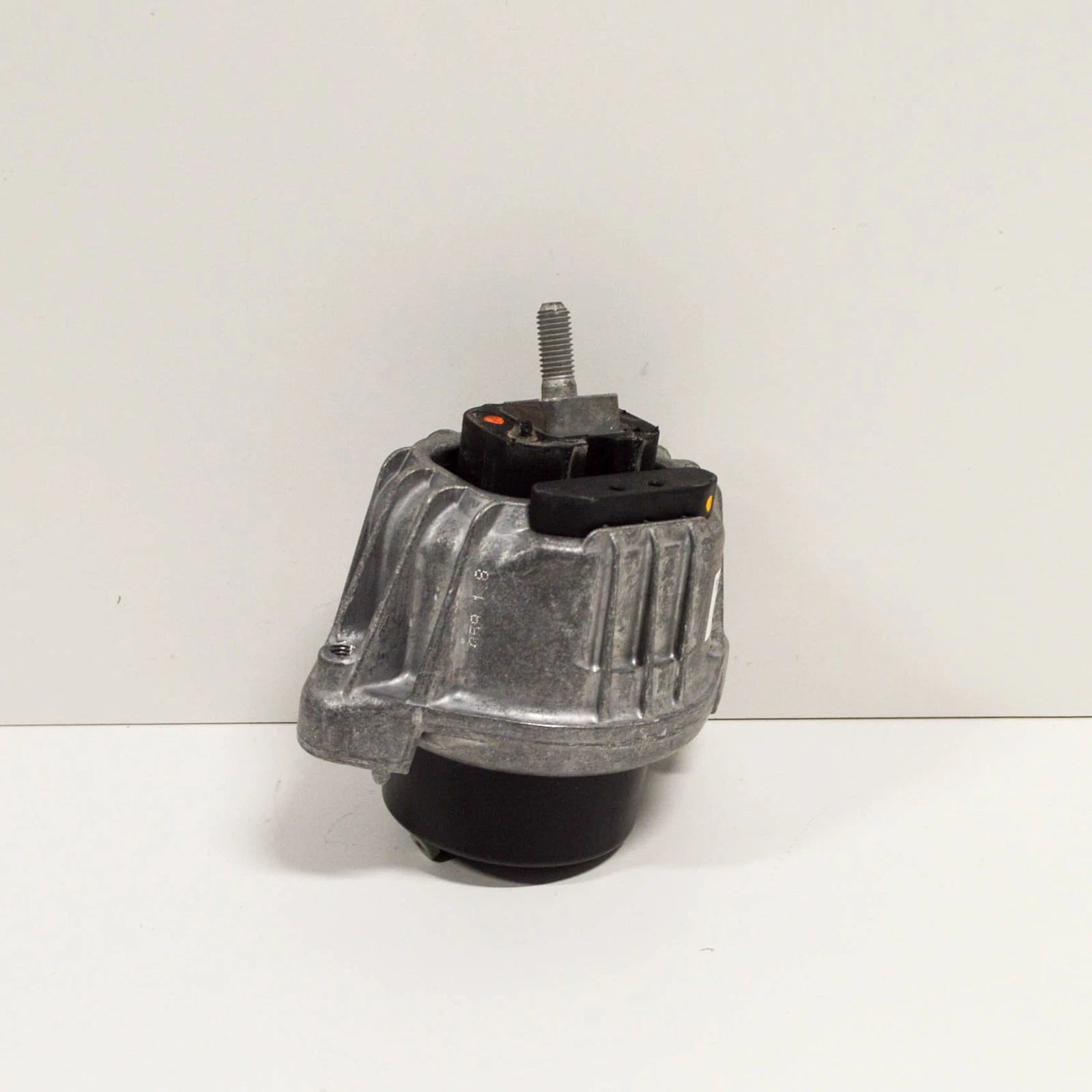 NEW BMW 3 E92 ENGINE MOUNT 22116760332 6760332 ORIGINAL