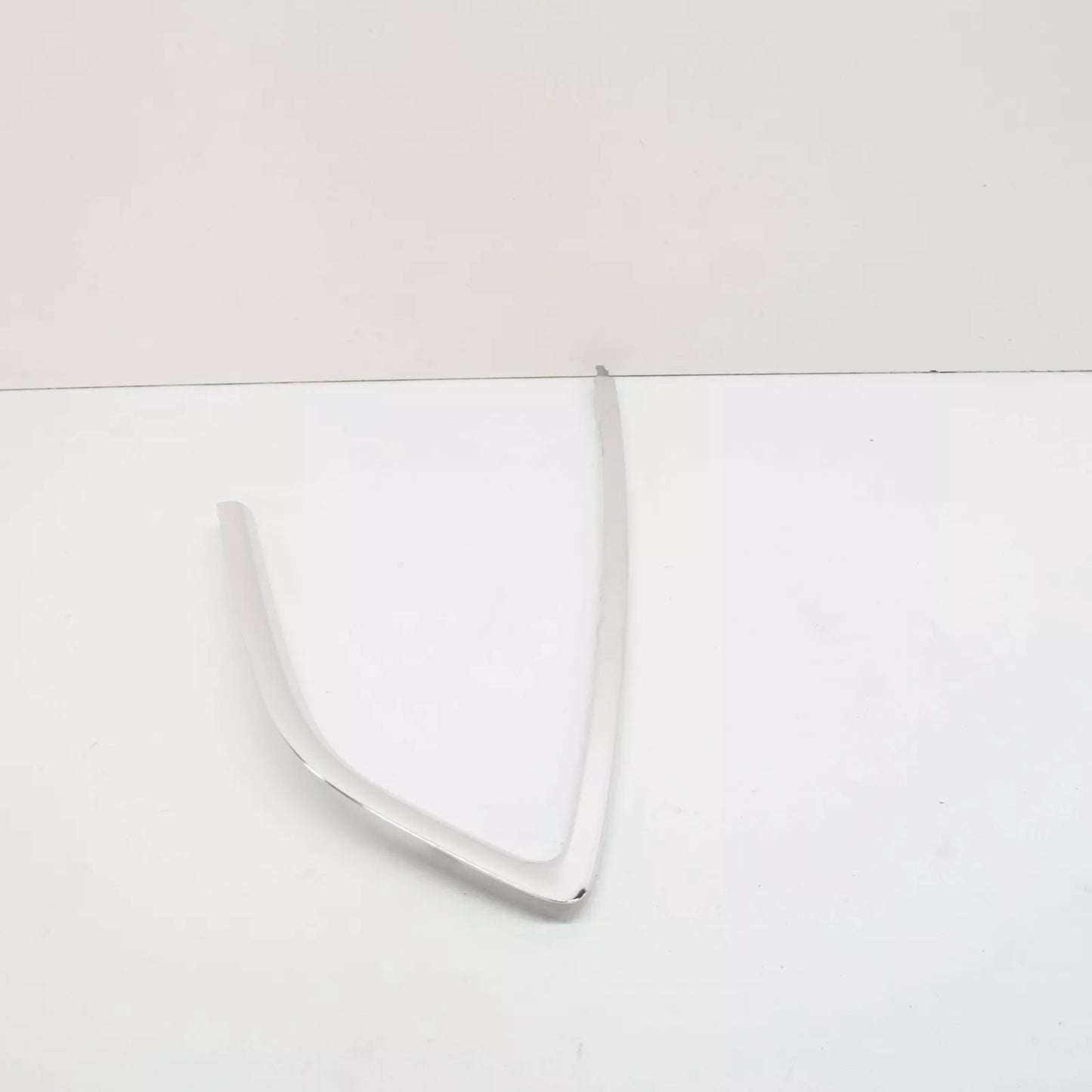 NEW AUDI A5 8T REAR LEFT QUARTER WINDOW MOLDING 8T8853345A2ZZ