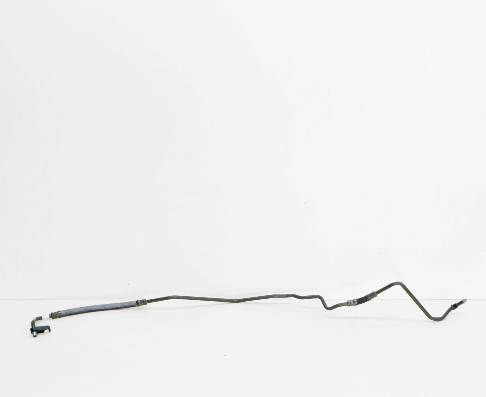 NEW BMW 7 E38 OIL COOLING PIPE OUTLET 17221745737 1745737 ORIGINAL