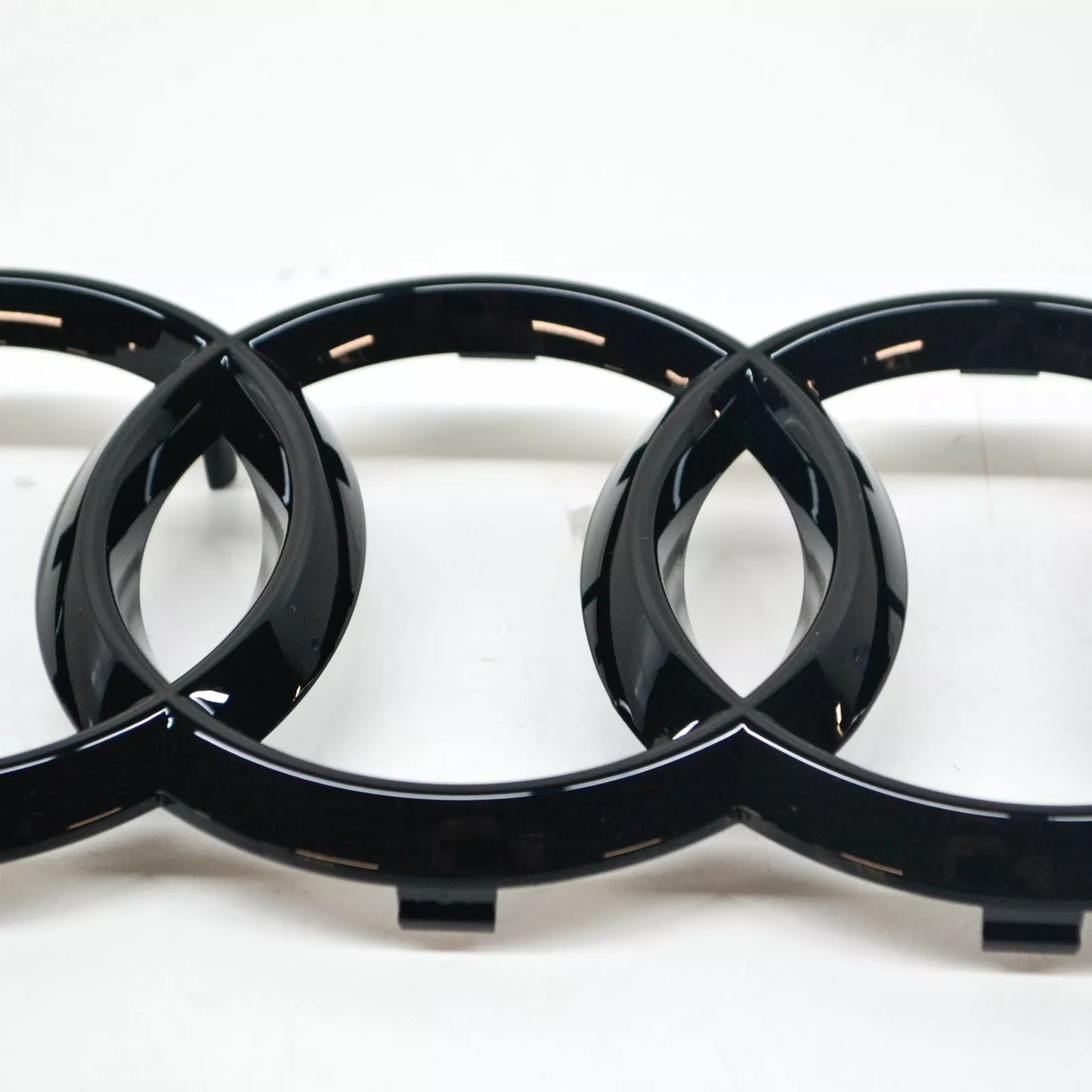 NEW AUDI E-TRON FRONT BUMPER RADIATOR GRILLE BADGE 4KE853605T94