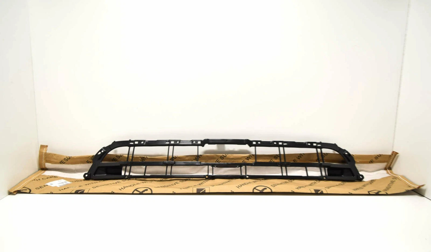 NEW AUDI A8 4N FRONT BUMPER LOWER CENTER CLOSING ELEMENT 4N0807683A9B9