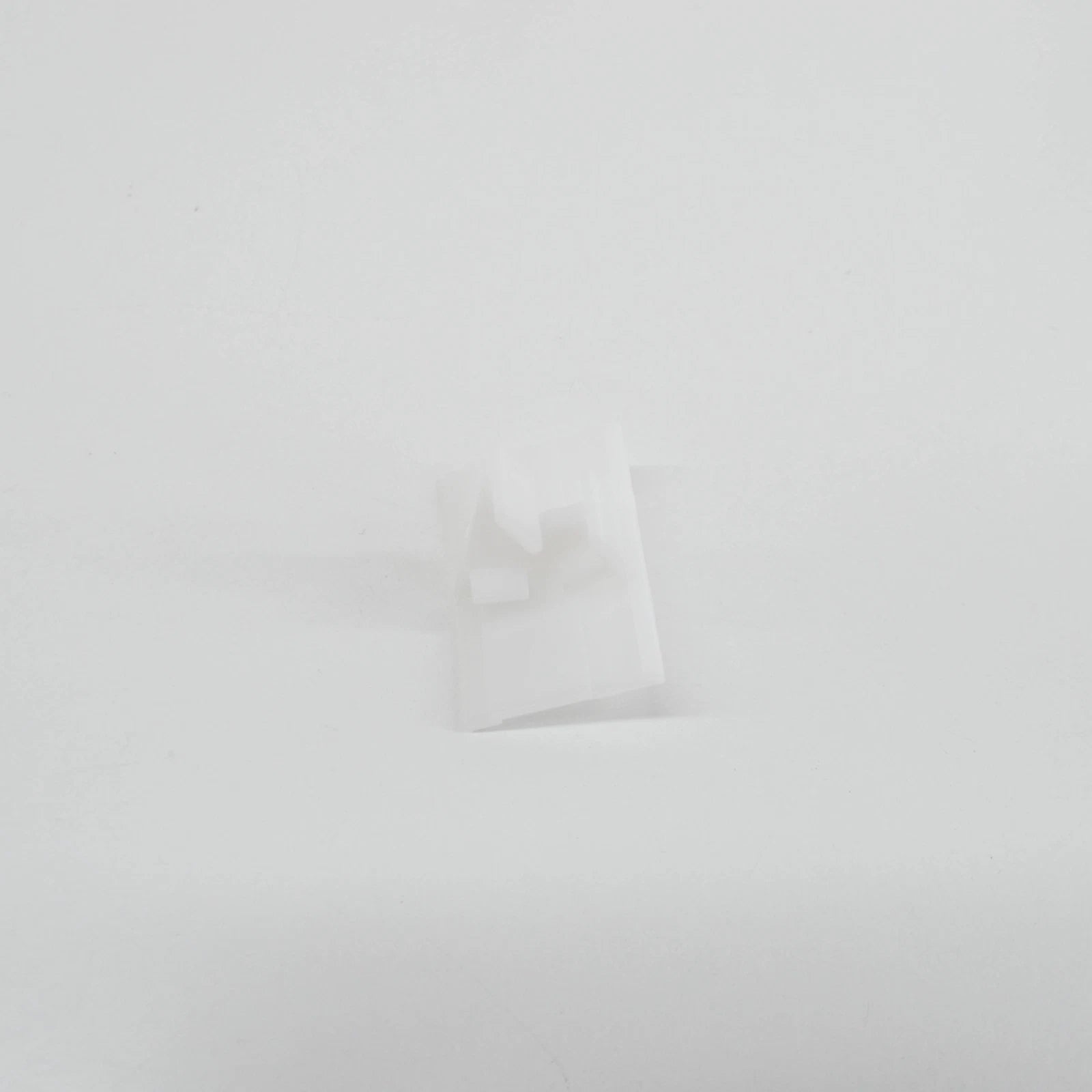 NEW MERCEDES-BENZ C COUPE C204 FRONT DOOR SILL MOUNTING CLIP A0019913271