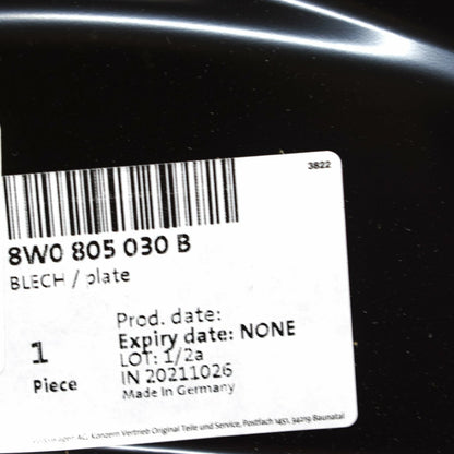 NEW AUDI A4 B9 FRONT RIGHT WING PLASTIC FILLER PLATE 8W0805030B