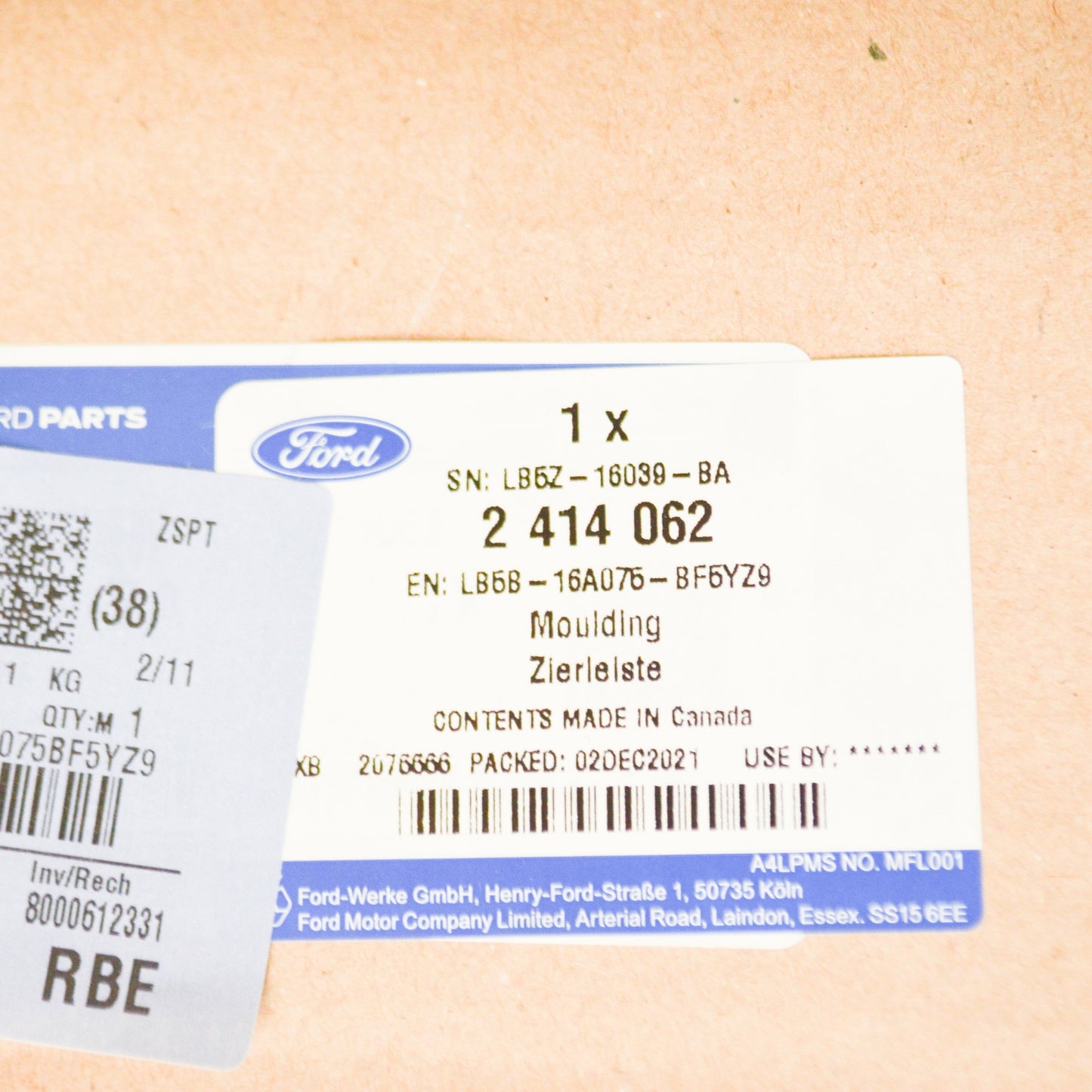 new ford explorer mk6 u625 front left wheel arch moulding 2414062 original