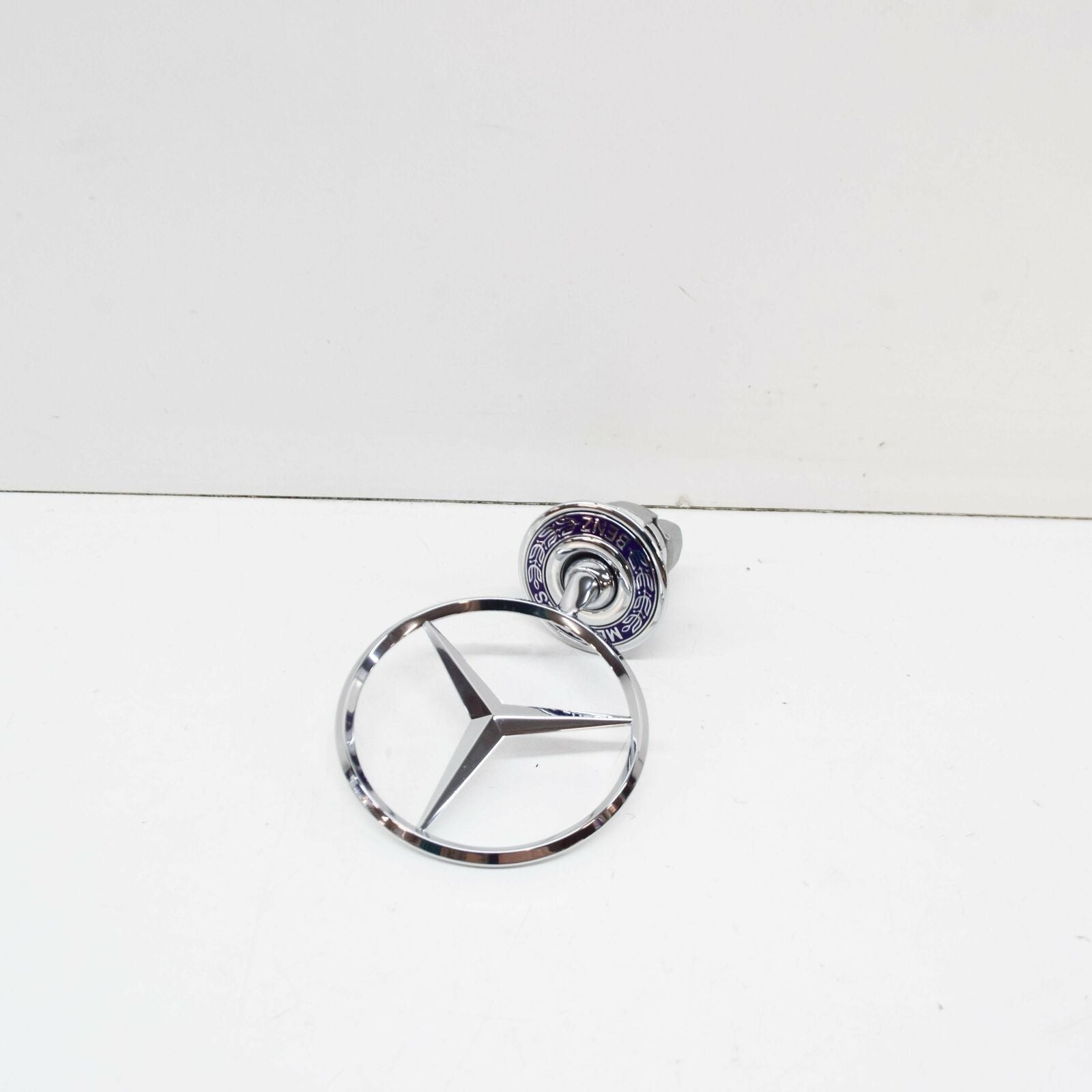 NEW MERCEDES-BENZ E W210 BONNET MERCEDES STAR BADGE A2108800186 ORIGINAL