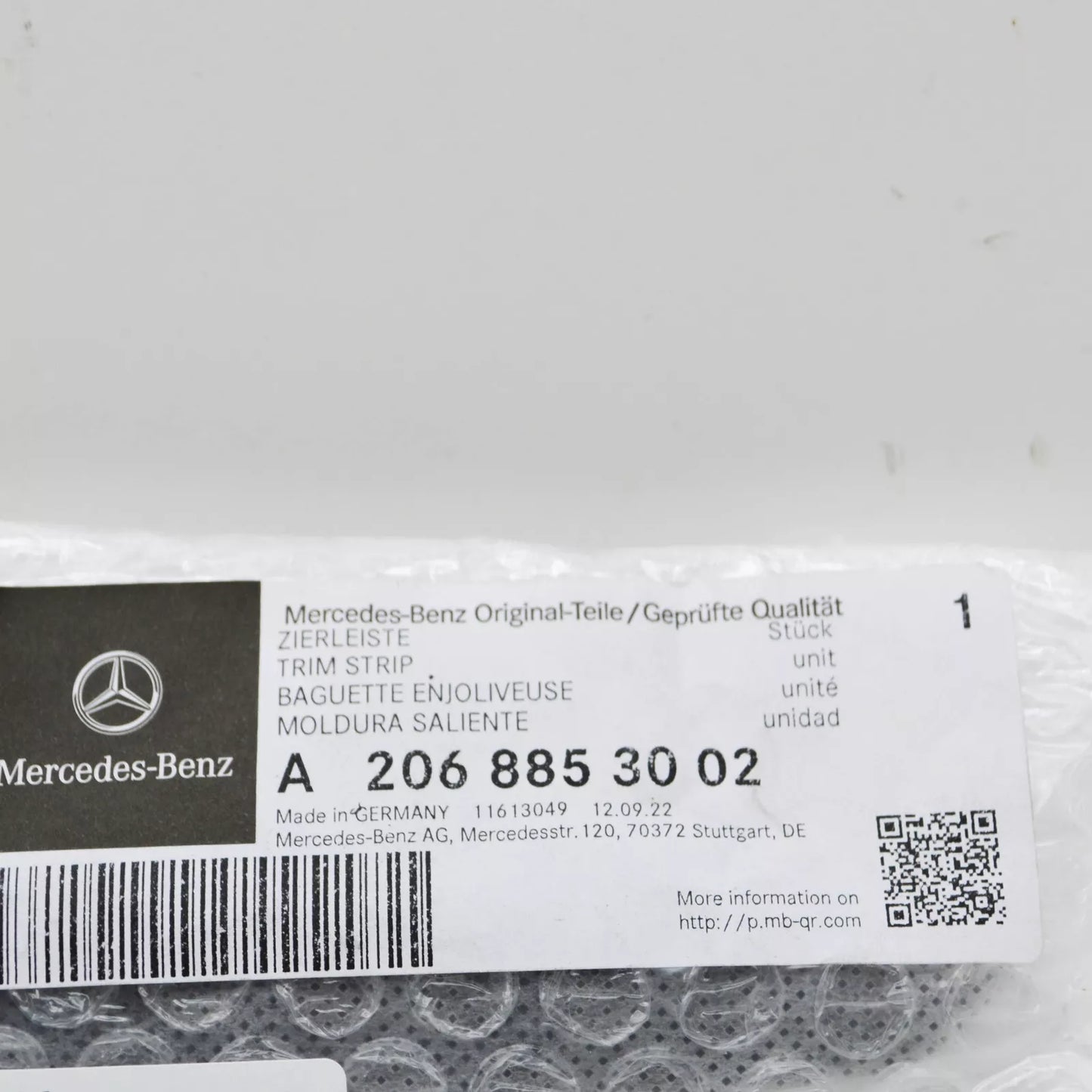 NEW MERCEDES-BENZ C W206 FRONT BUMPER RIGHT STRIP TRIM A2068853002 ORIGINAL