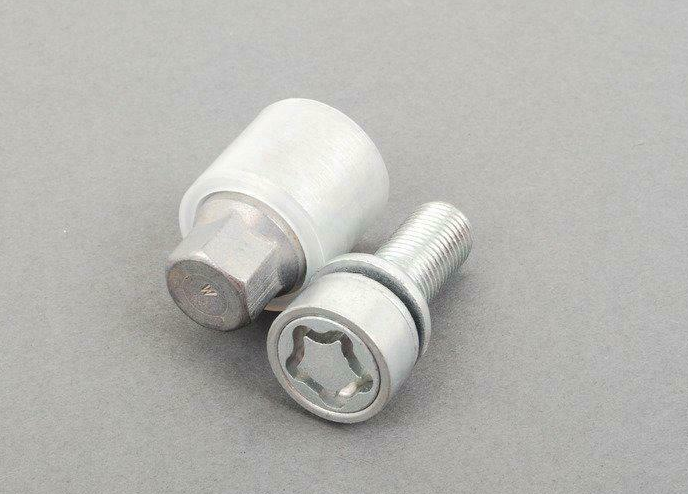 NEW AUDI A4 B7 WHEEL BOLT 4F0698139B819 ORIGINAL