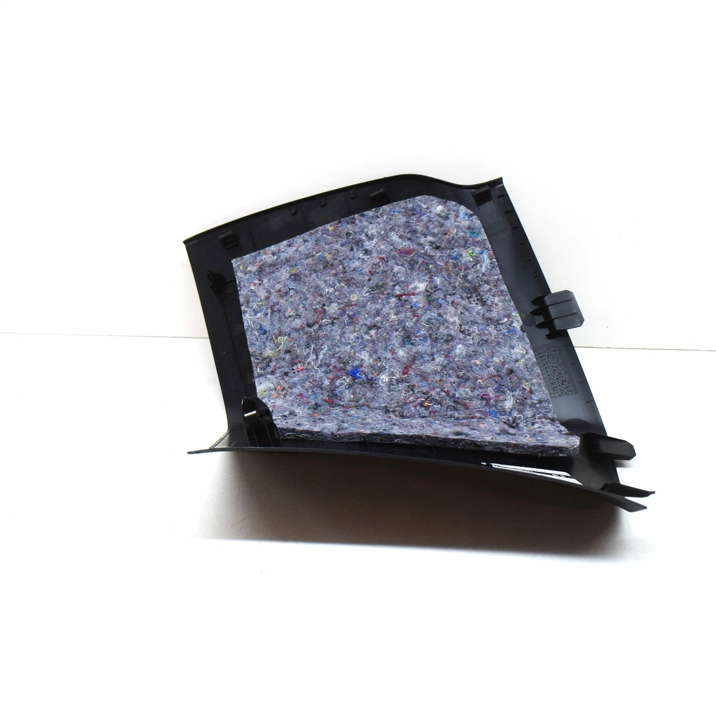 NEW MERCEDES-BENZ VITO W447 REAR RIGHT D-PILLAR TRIM A44769030009051 ORIGINAL