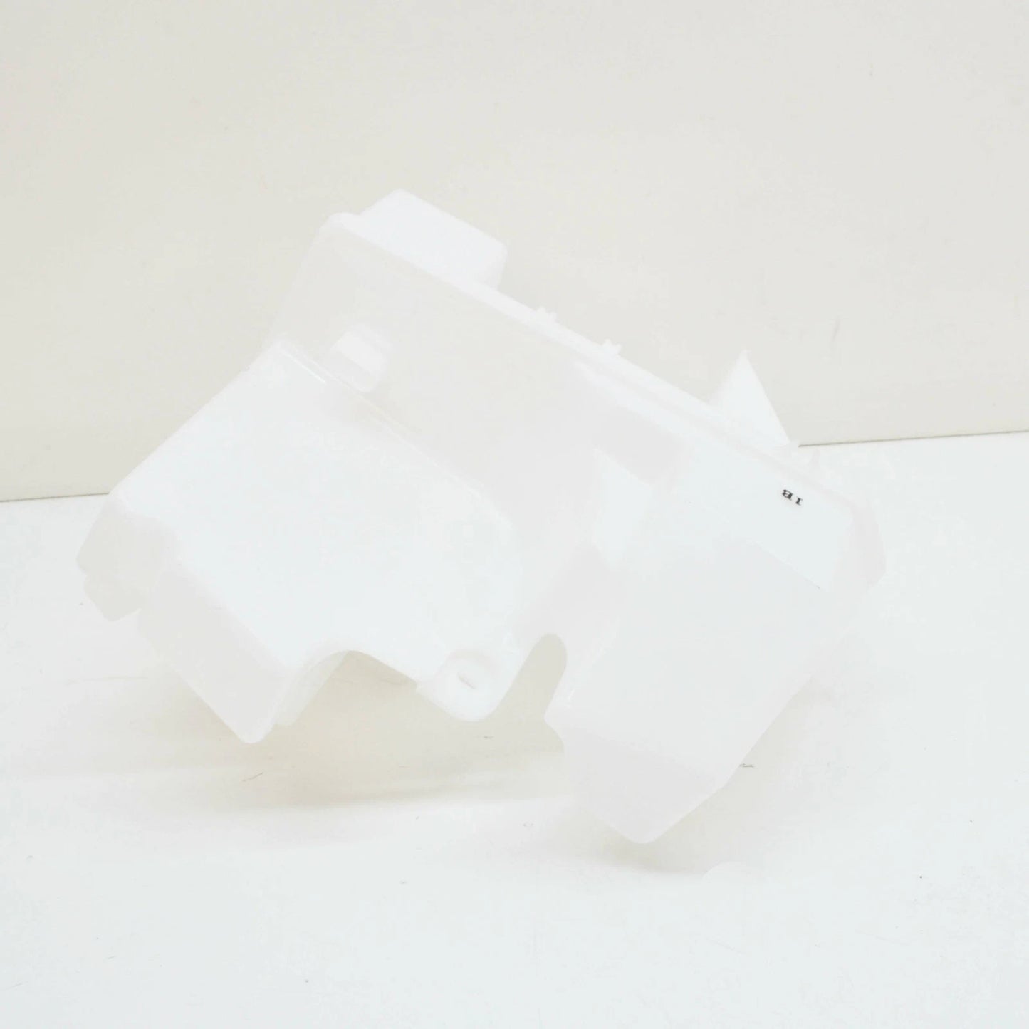 NEW VOLKSWAGEN TP T5 WINDSHIELD WASHER RESERVOIR FLUID TANK 7H0955453T