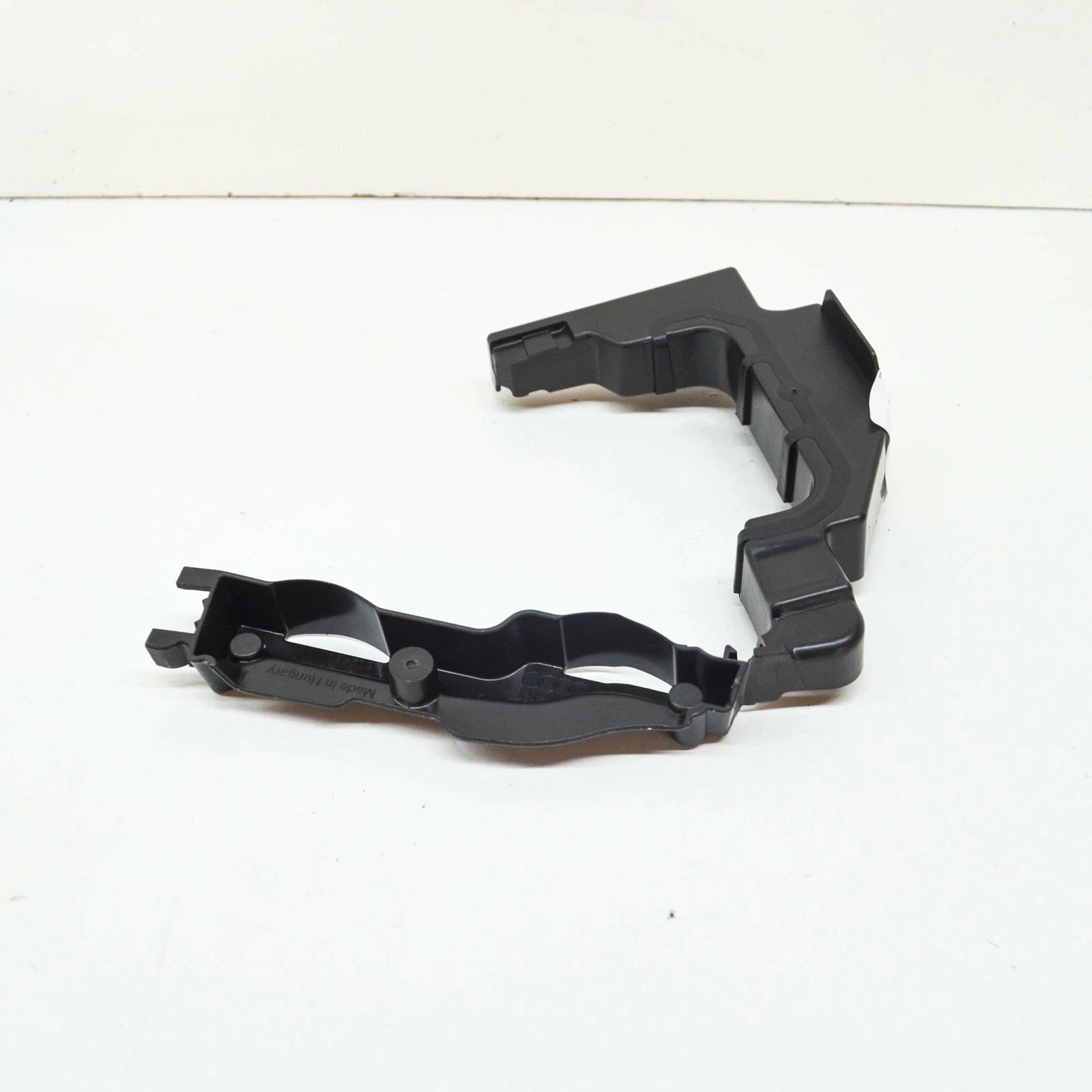 NEW AUDI Q7 4M RADIATOR CORE SUPPORT AIR DUCT 4M0121287B ORIGINAL