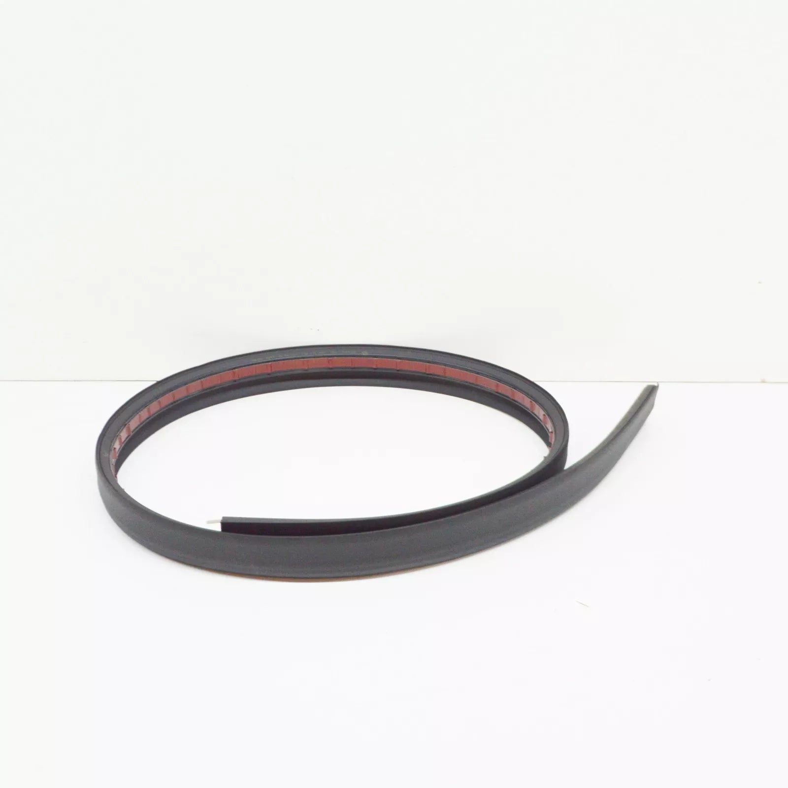 NEW VOLKSWAGEN AMAROK HARDTOP REAR LID LOWER SEAL 2H7817667