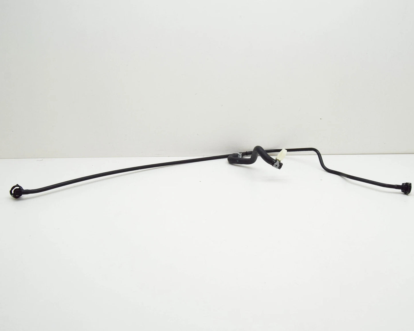 NEW MERCEDES-BENZ VITO W447 EXPANSION RESERVOIR BLEED LINE A4475010525 ORIGINAL