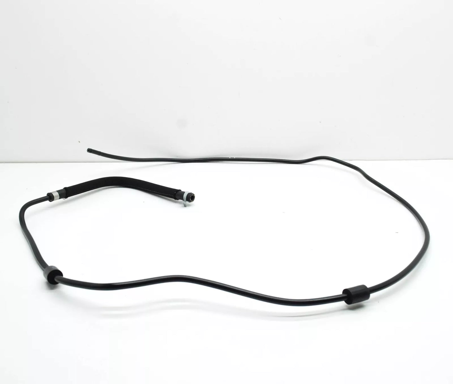 NEW MERCEDES-BENZ C W205 RETURN LINE HOSE A2058305505