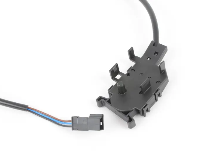 NEW MERCEDES-BENZ CLK C208 SOFT TOP OPEN/CLOSE LIMIT SWITCH A2088202410 ORIGINAL