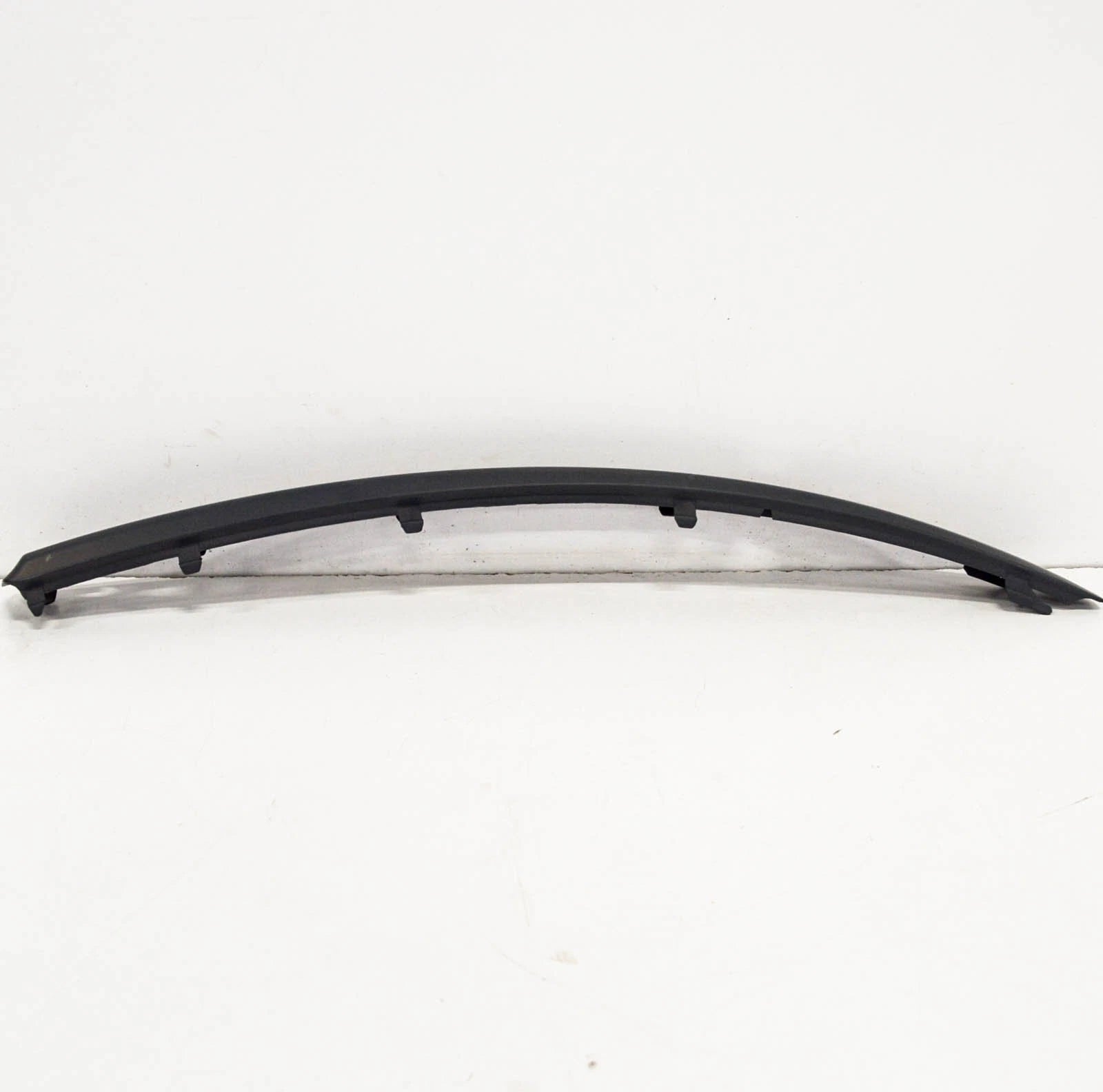NEW BMW 1 E81 FRONT BUMPER RIGHT RUBBER STRIP PDC 51117185134 ORIGINAL