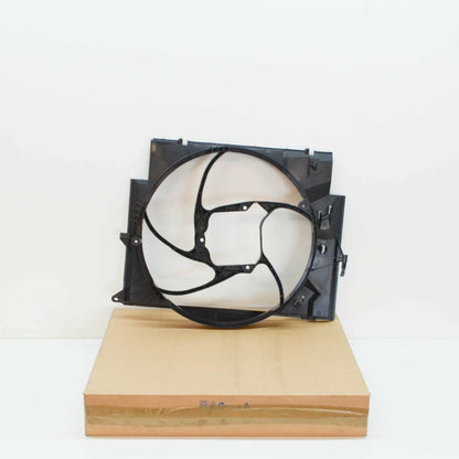 NEW BMW E81 E82 E84 E87 E87N E88 E90 RADIATOR FAN SHROUD 8507692 17428507692